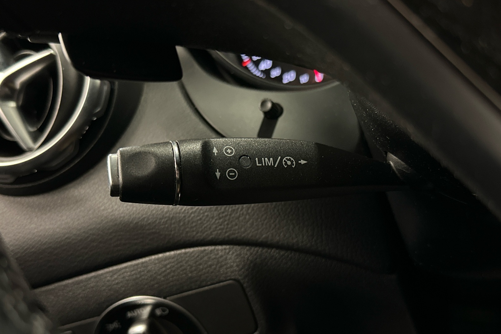 MERCEDES-BENZ GLA 2018