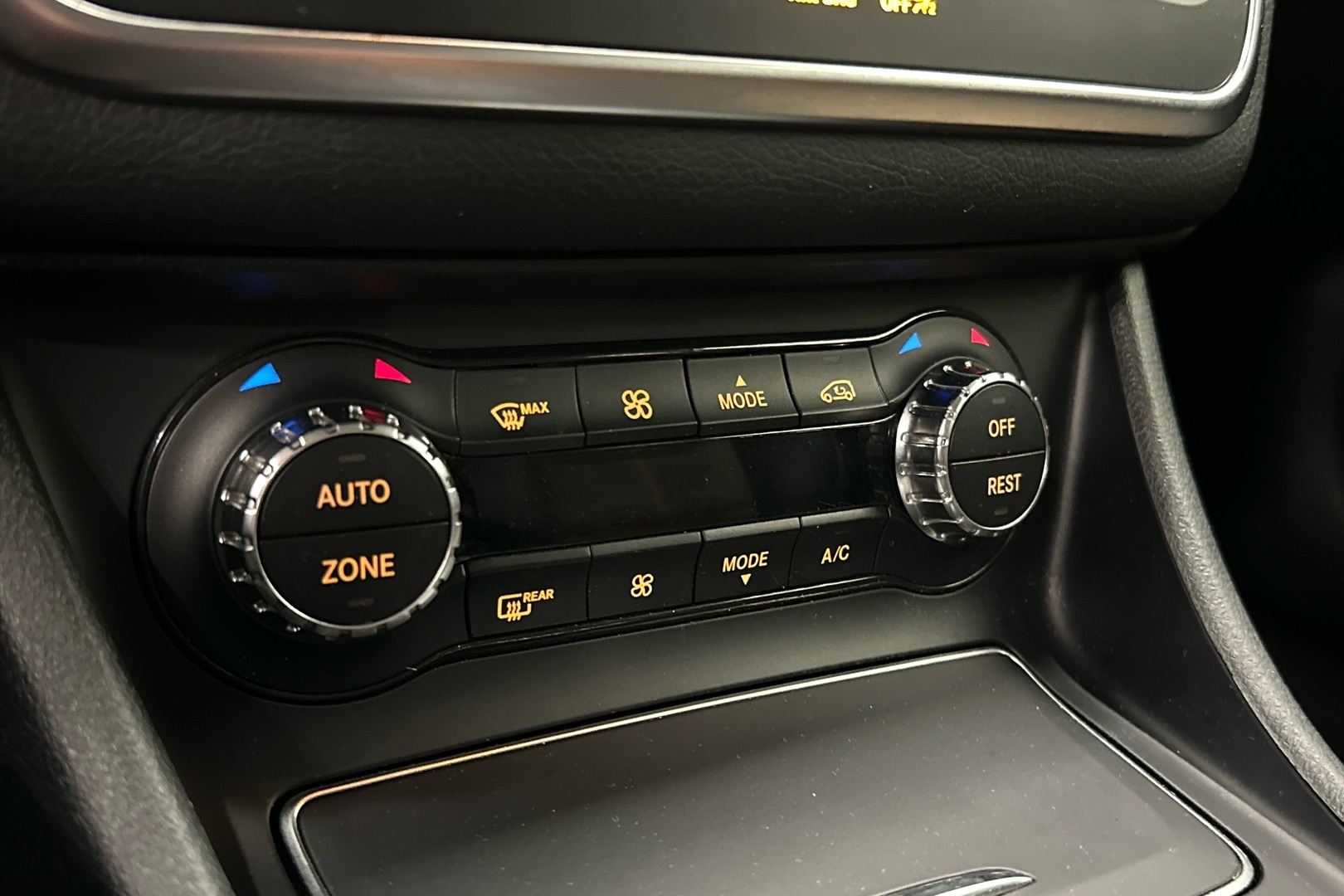 MERCEDES-BENZ GLA 2018