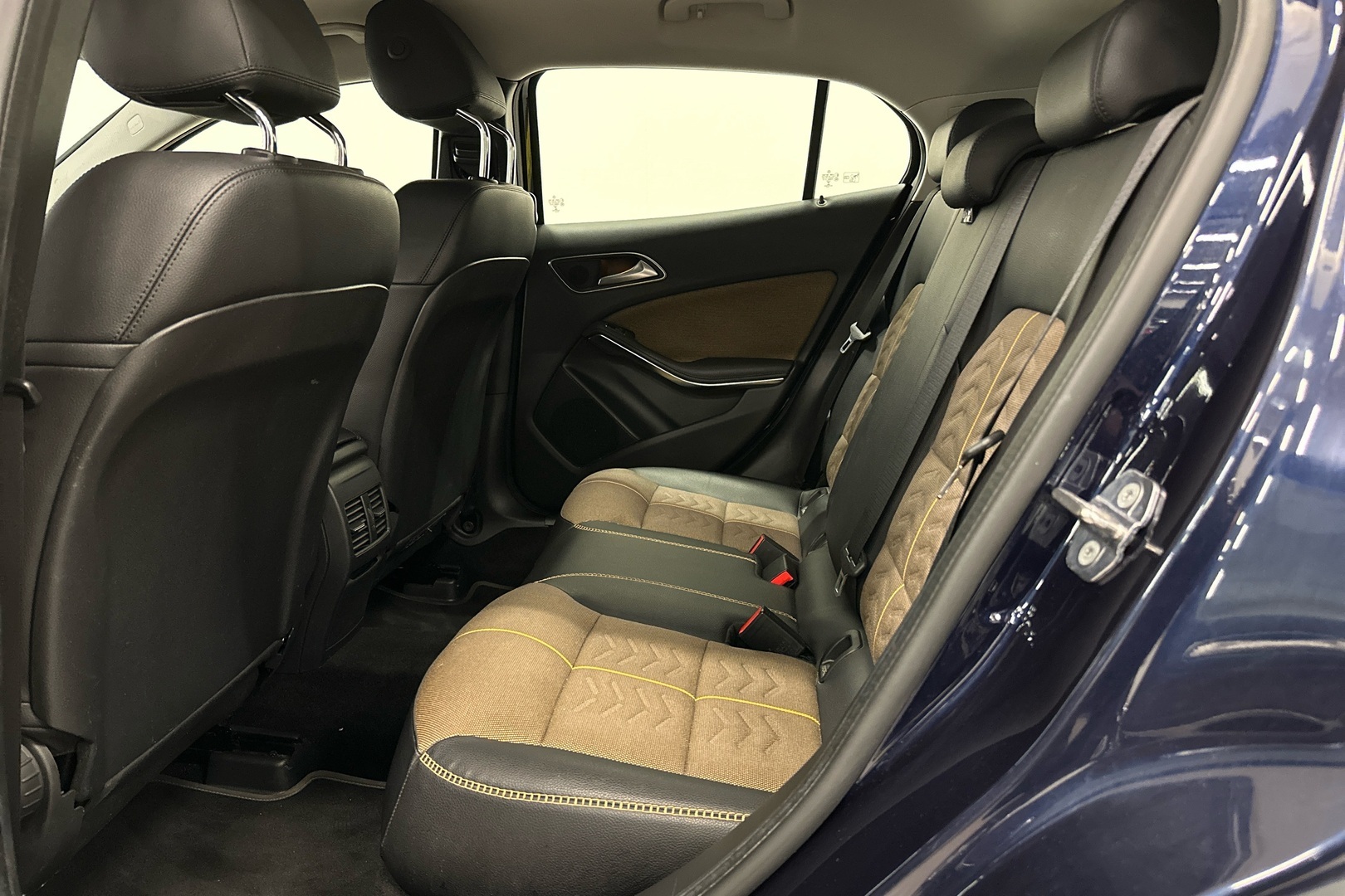 MERCEDES-BENZ GLA 2018