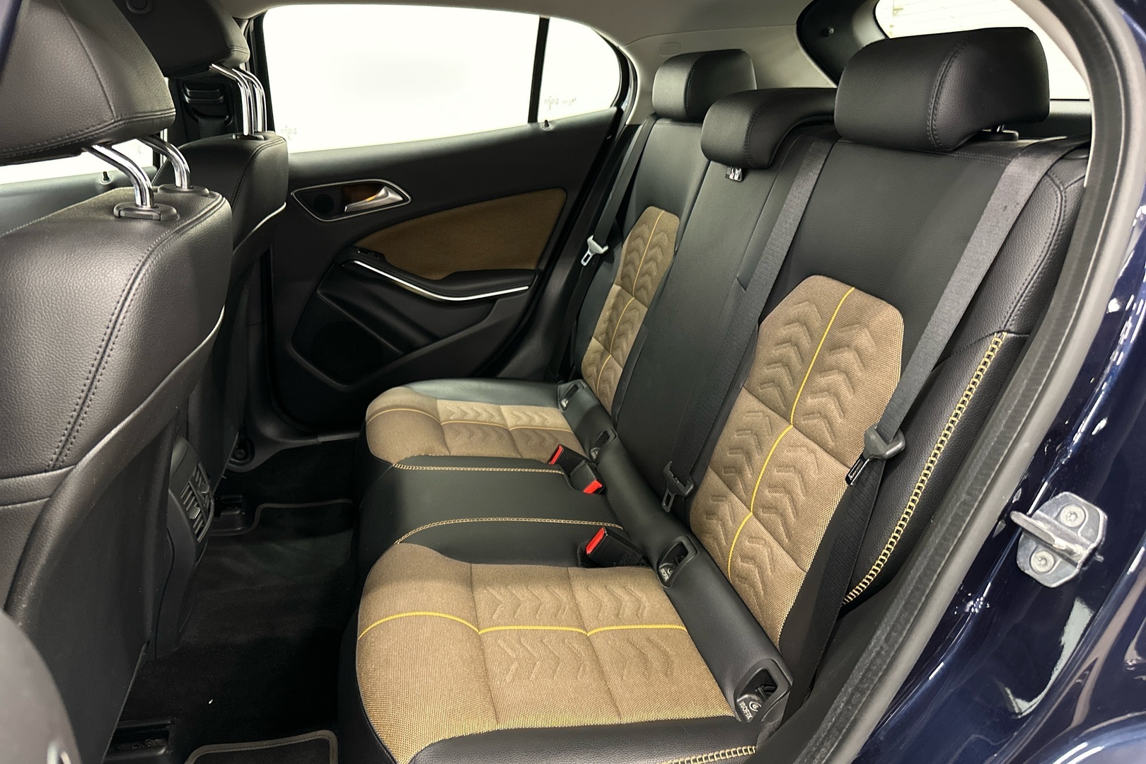 MERCEDES-BENZ GLA 2018