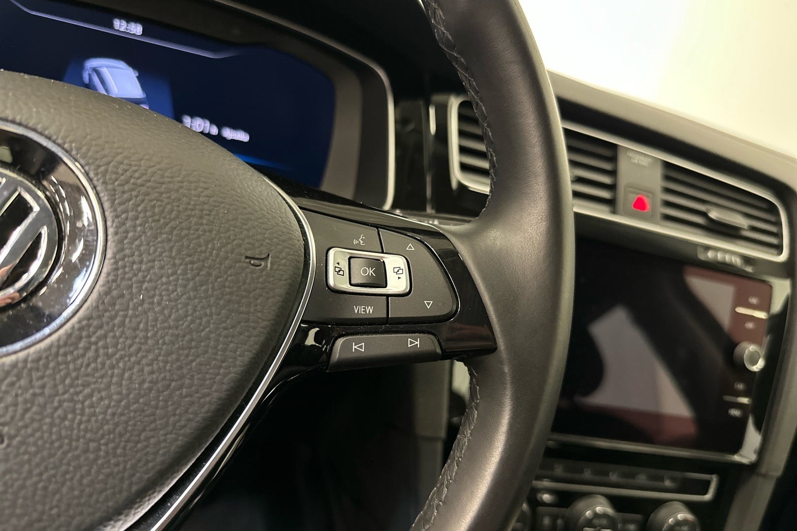 VOLKSWAGEN Golf 2019