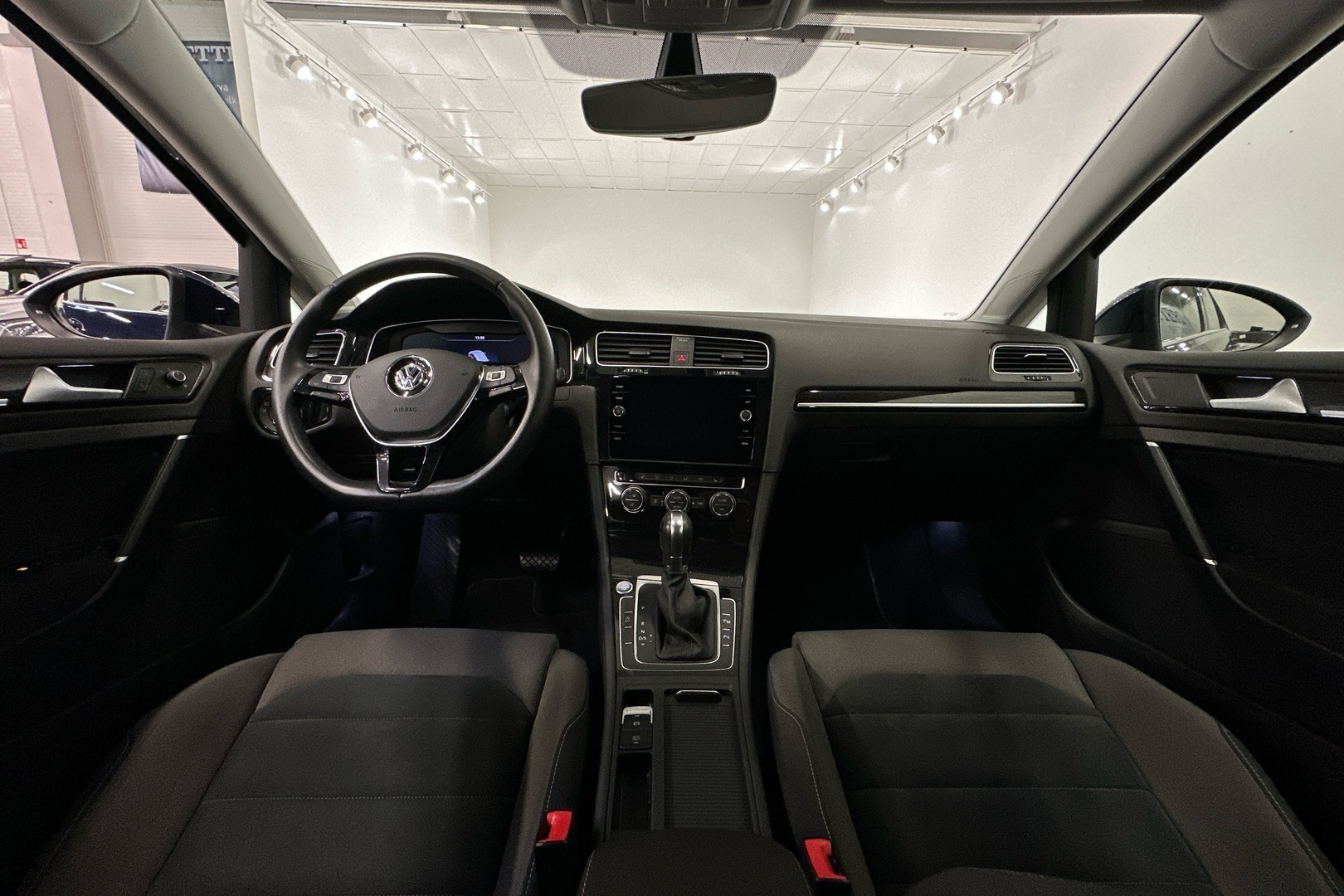 VOLKSWAGEN Golf 2019
