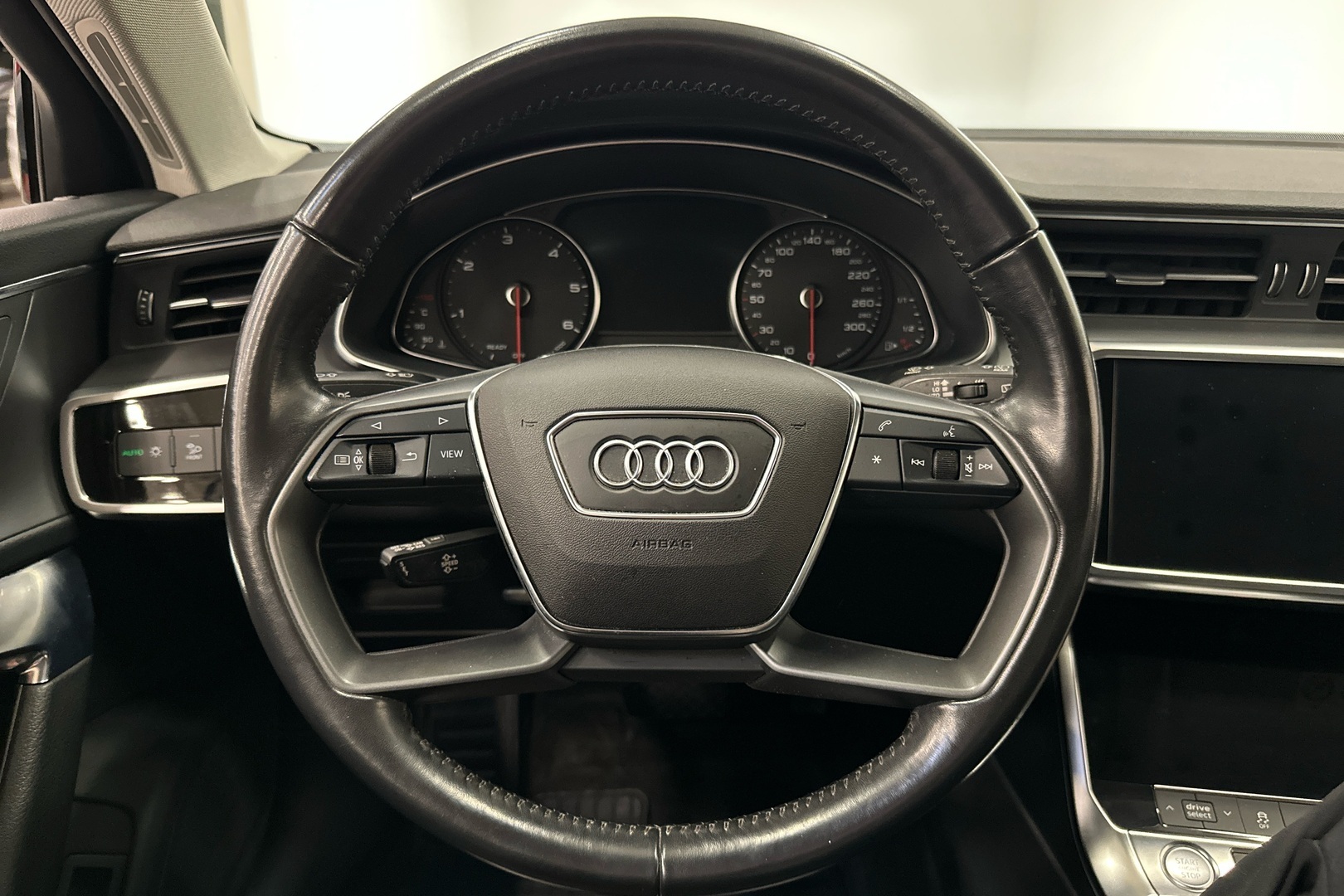 AUDI A6 12