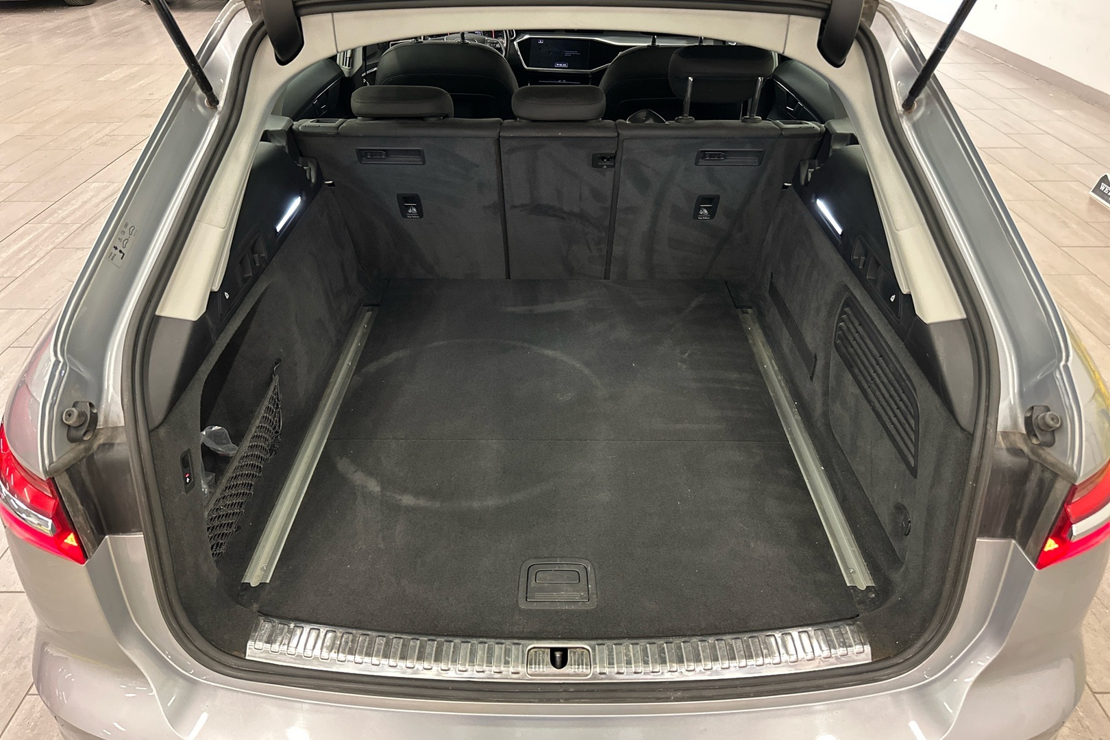 AUDI A6 25