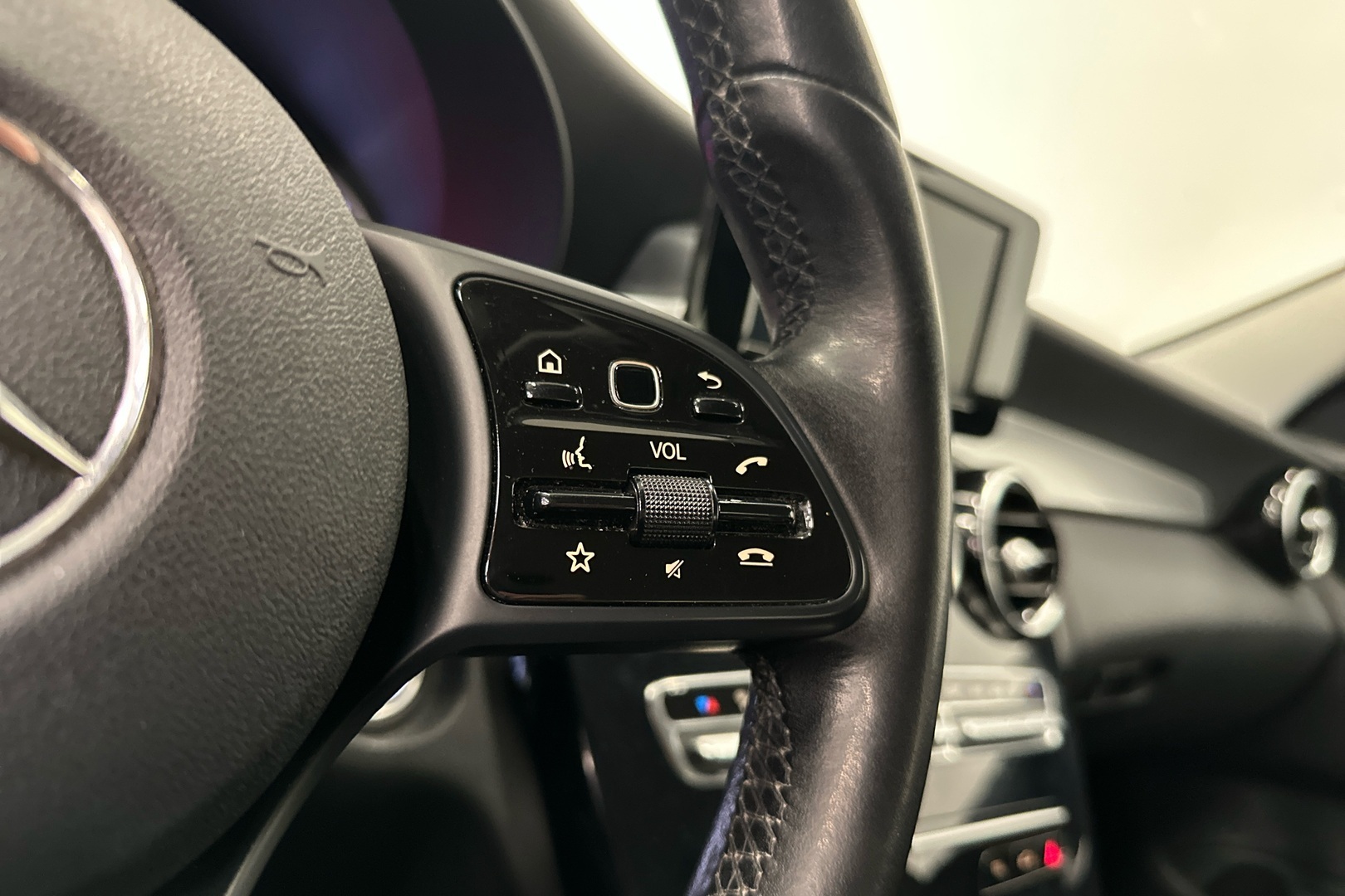 MERCEDES-BENZ C 2020