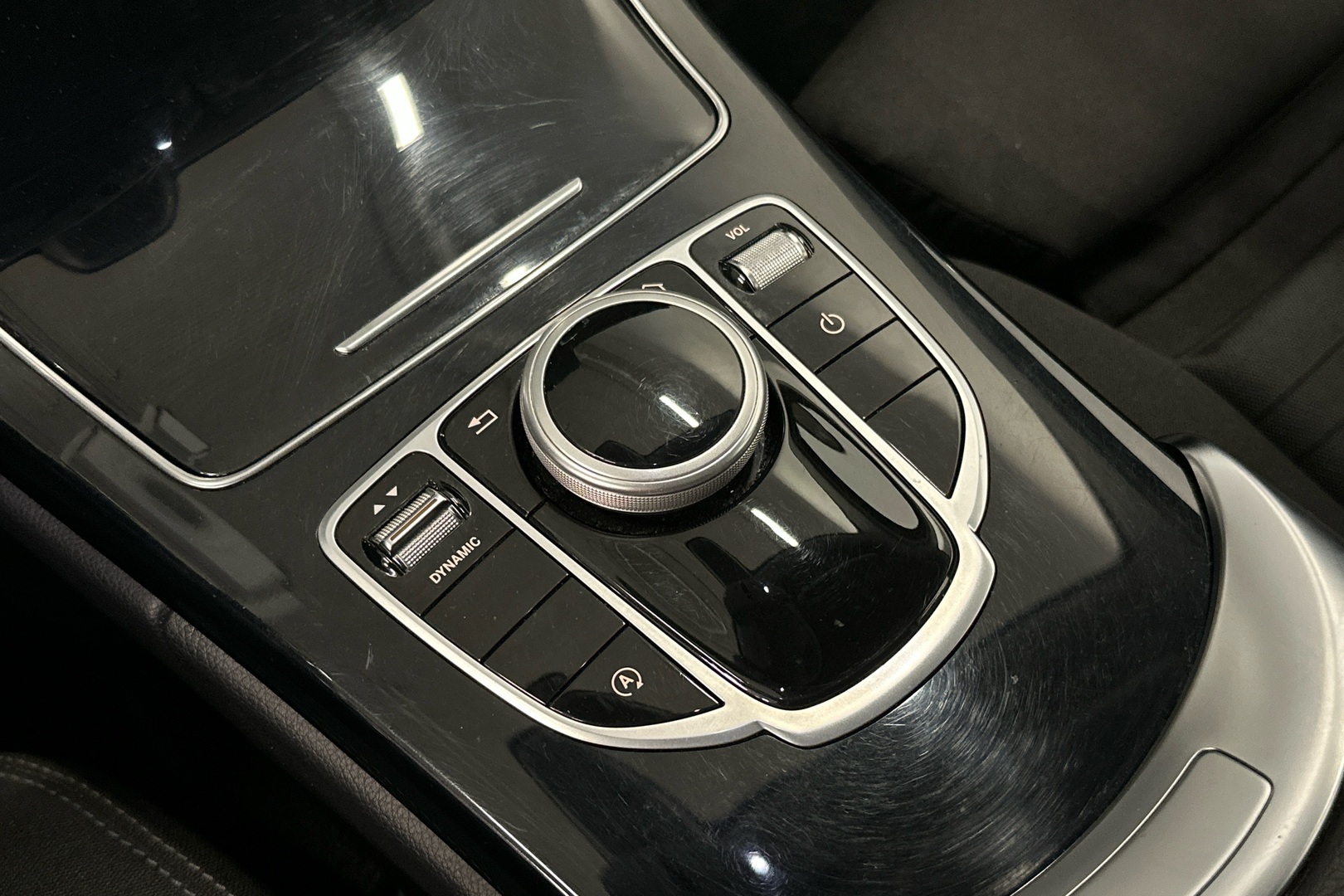 MERCEDES-BENZ C 2020