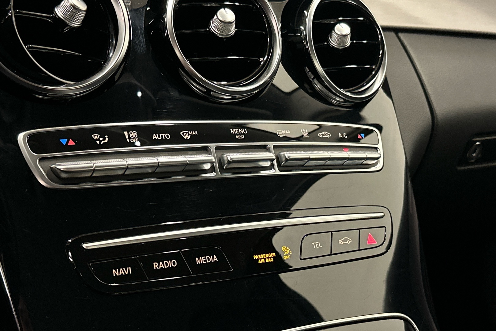 MERCEDES-BENZ C 2020