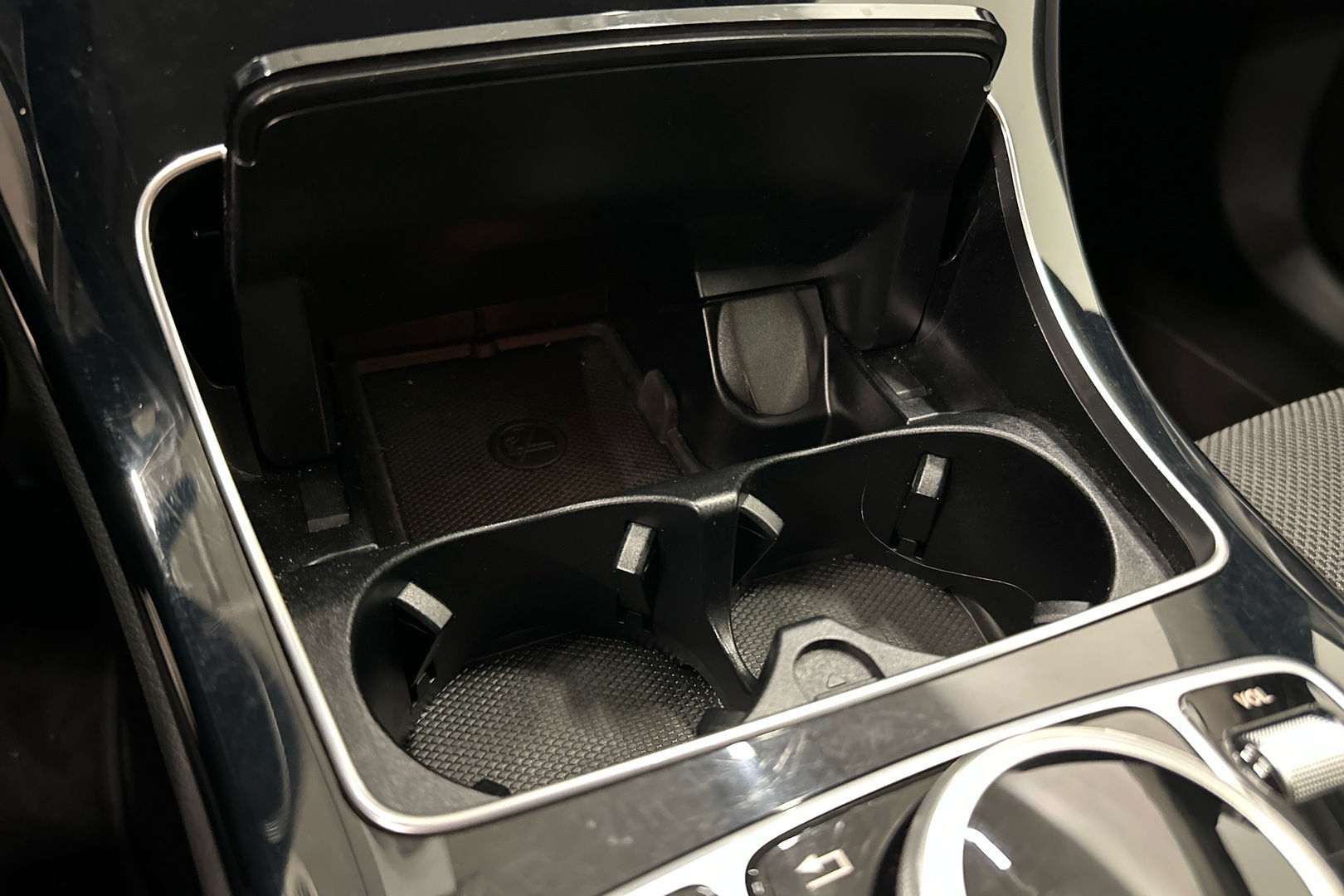 MERCEDES-BENZ C 2020