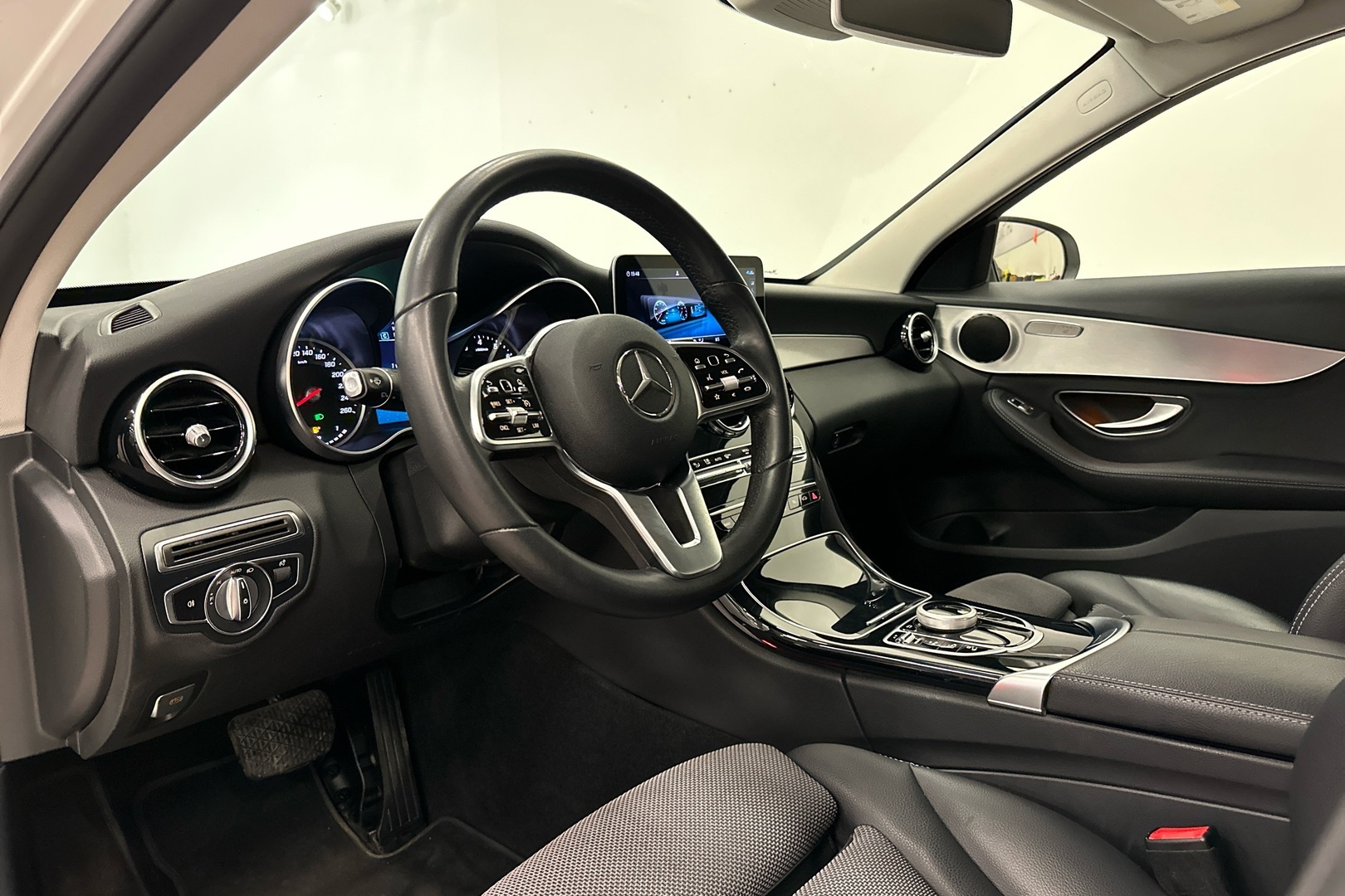 MERCEDES-BENZ C 2020