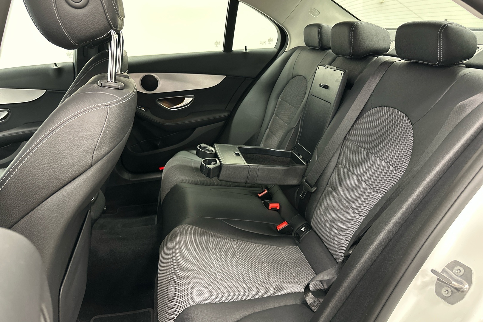 MERCEDES-BENZ C 2020