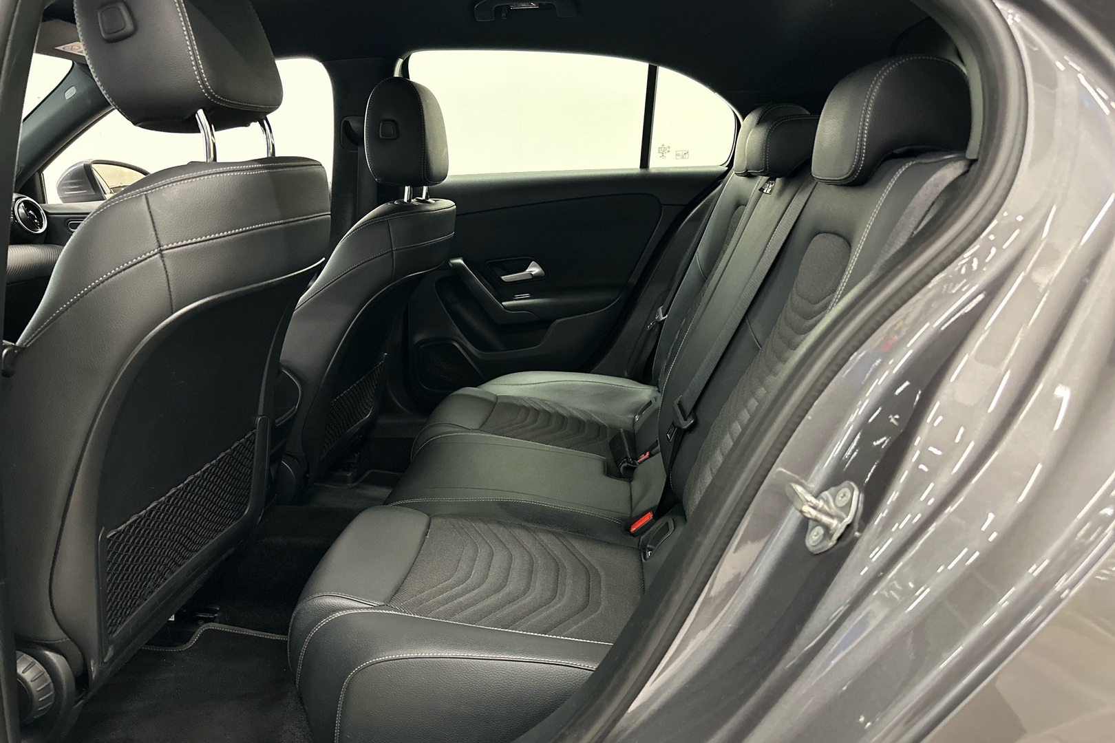 MERCEDES-BENZ A 2021