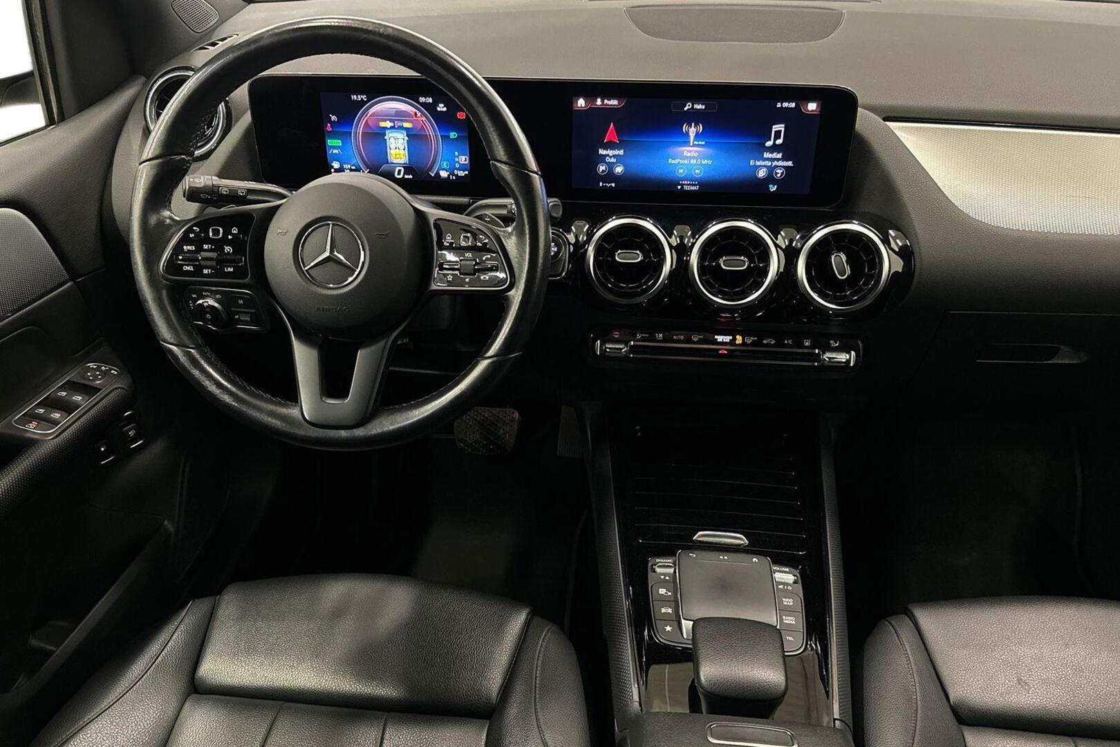 MERCEDES-BENZ B 2021
