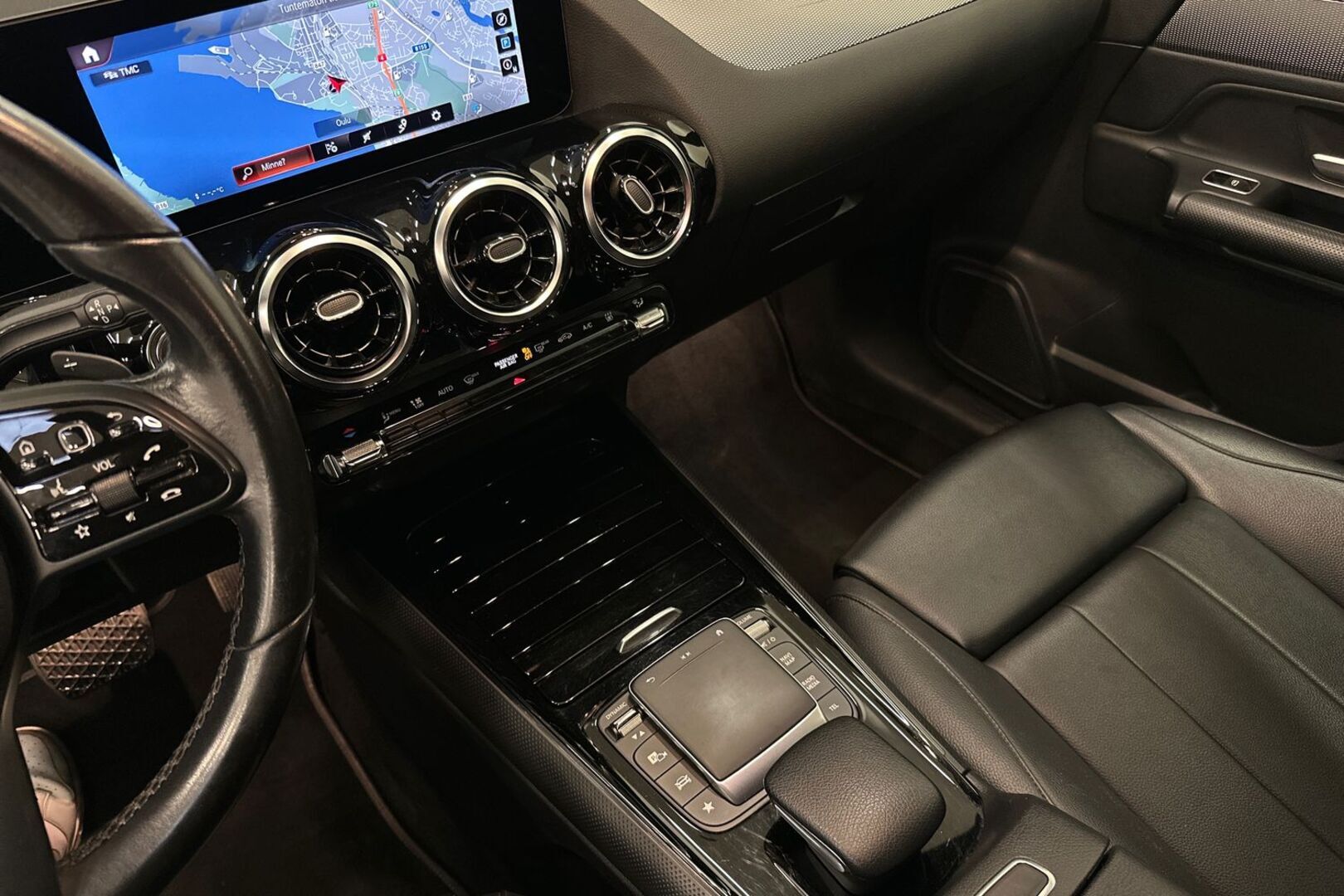 MERCEDES-BENZ B 2021