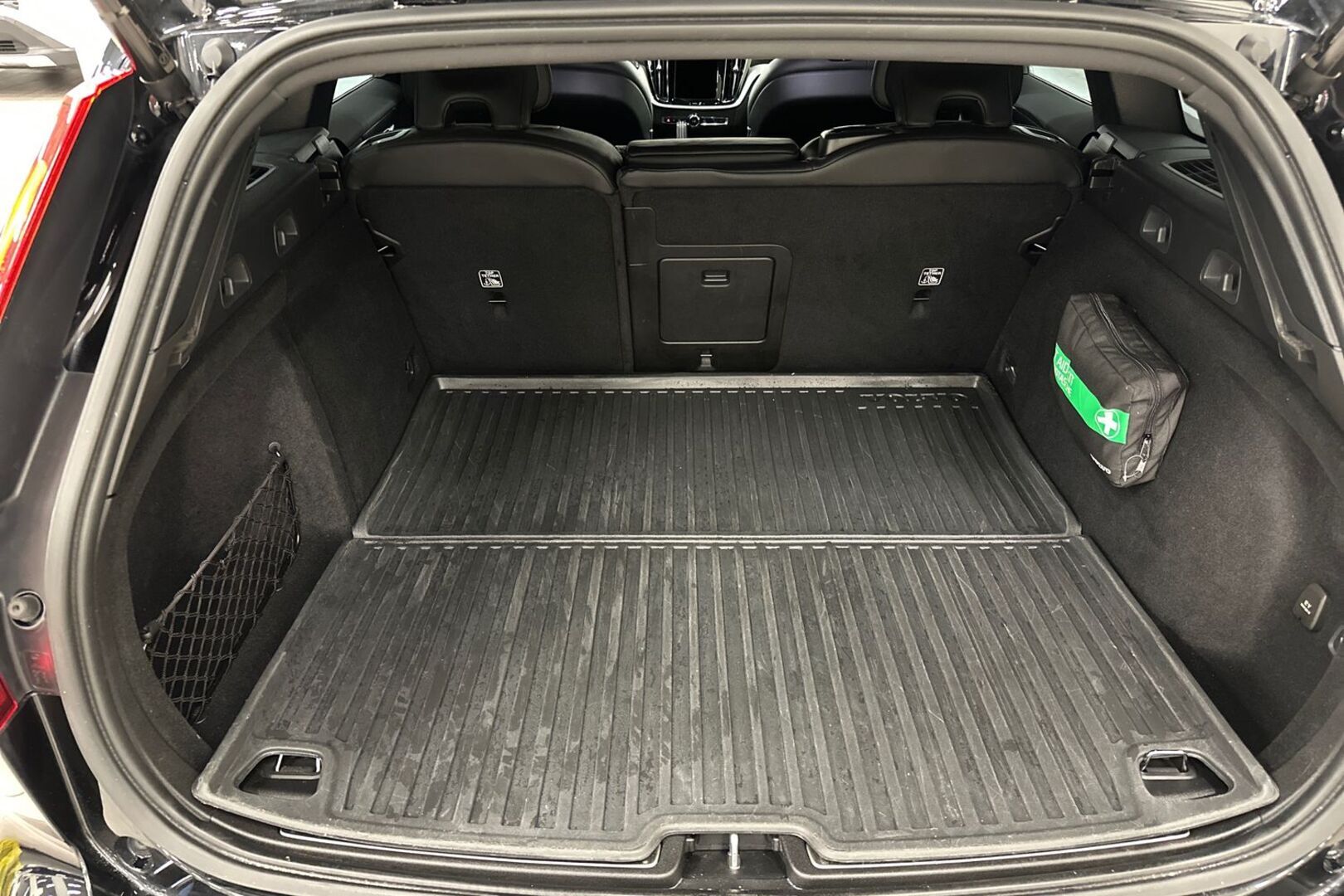 VOLVO V60 2021