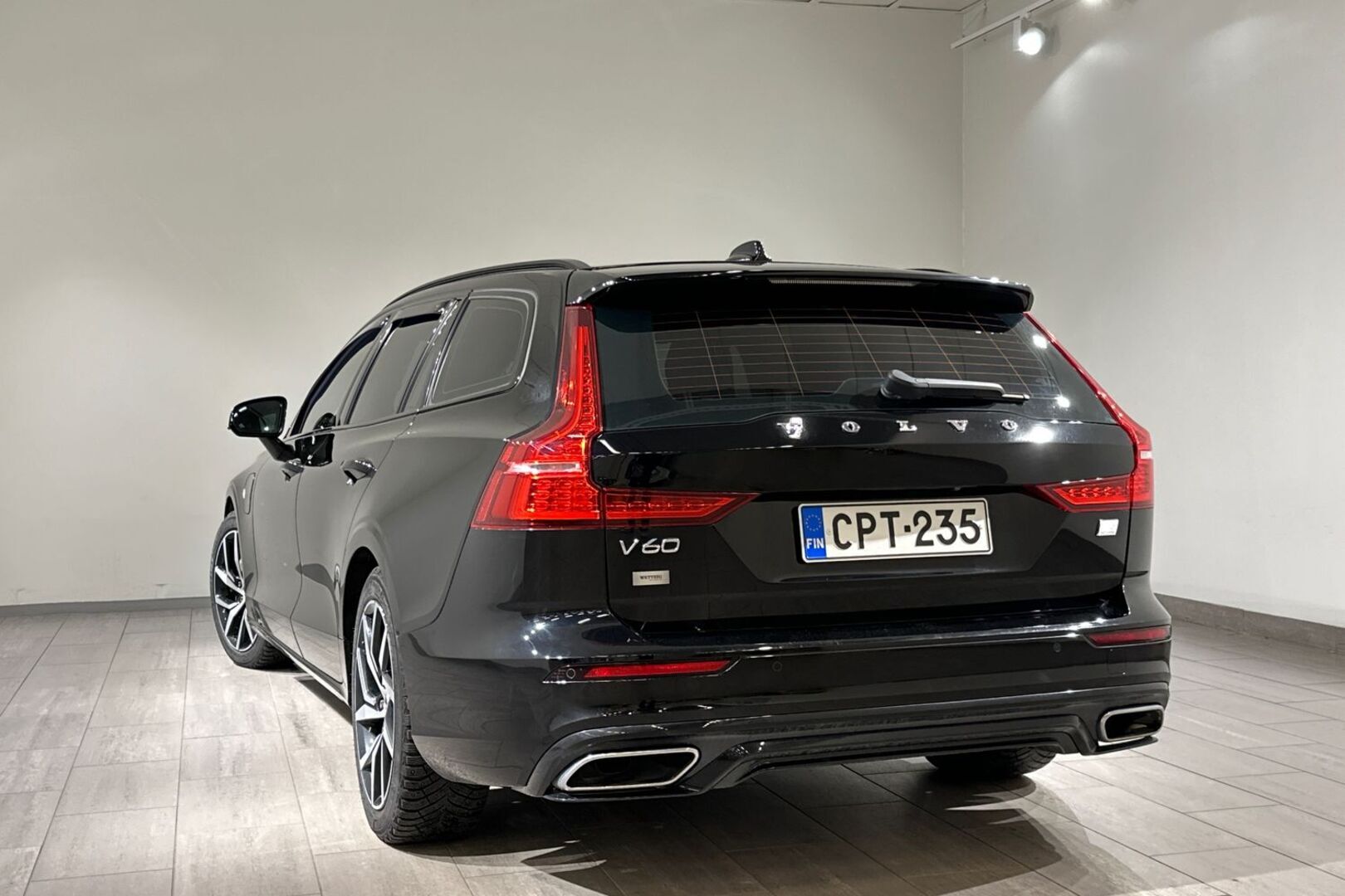 VOLVO V60 2021