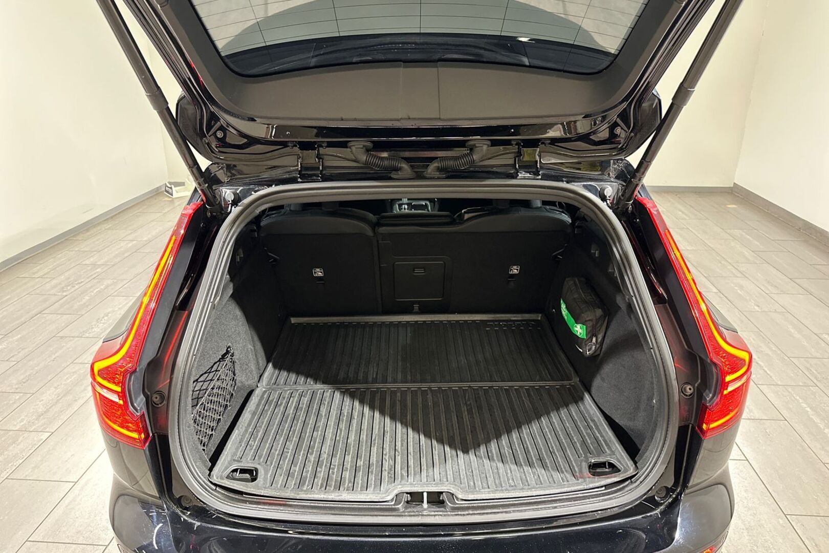 VOLVO V60 2021