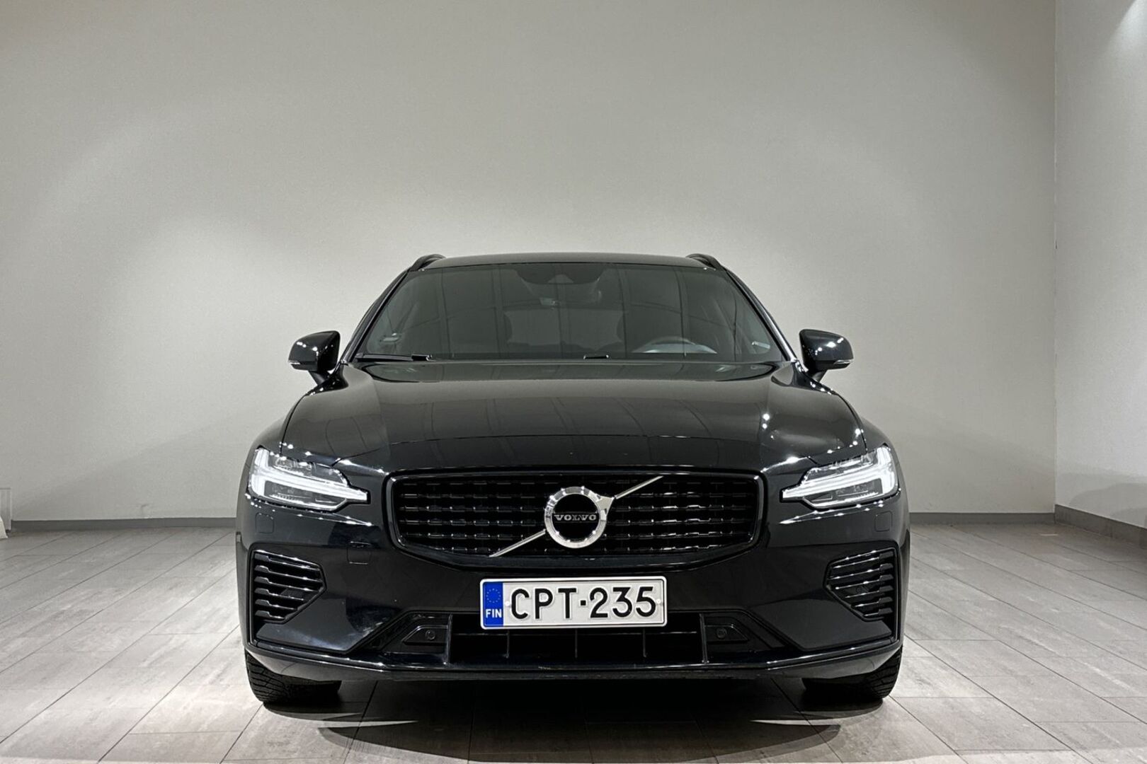 VOLVO V60 2021