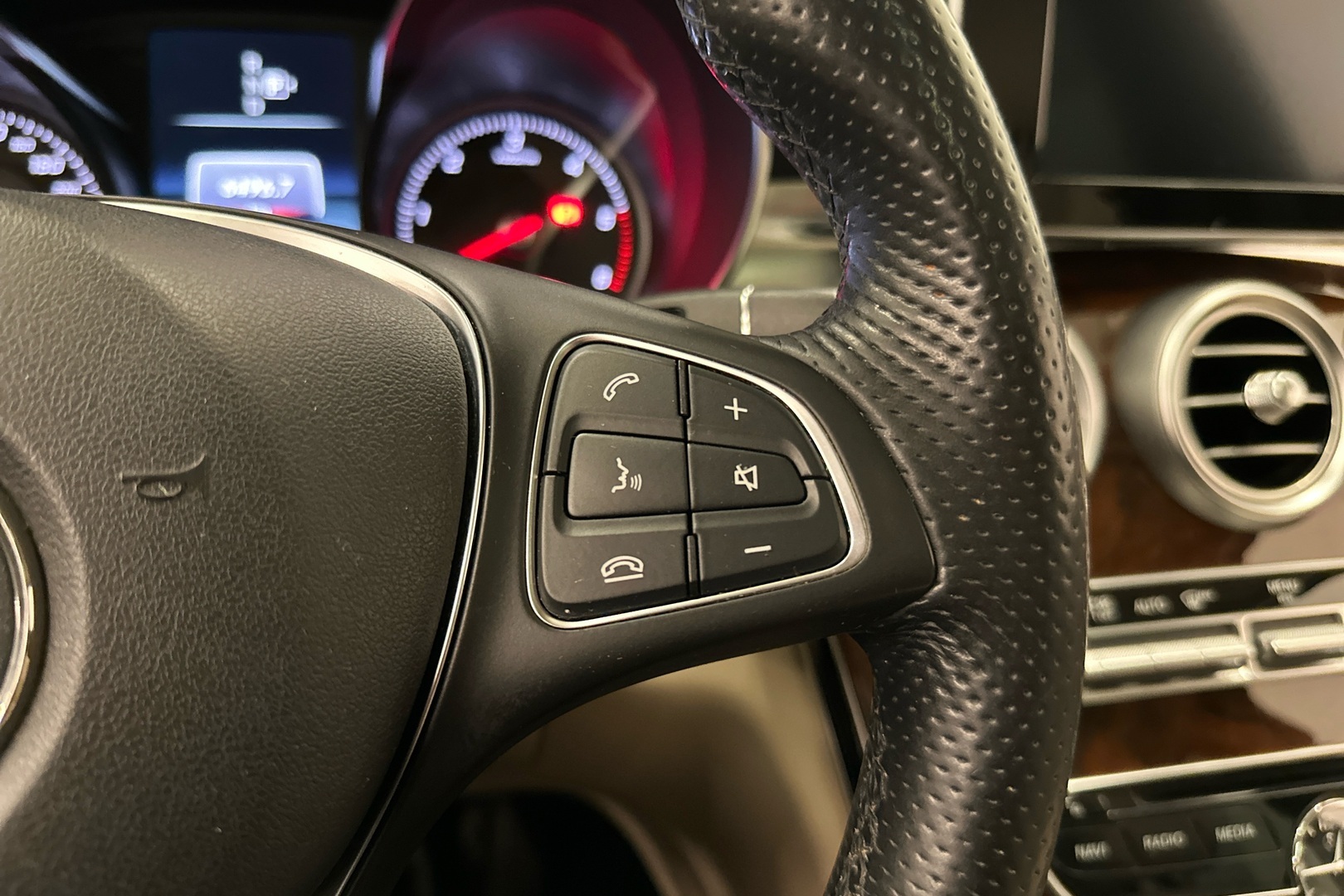 MERCEDES-BENZ C 2015