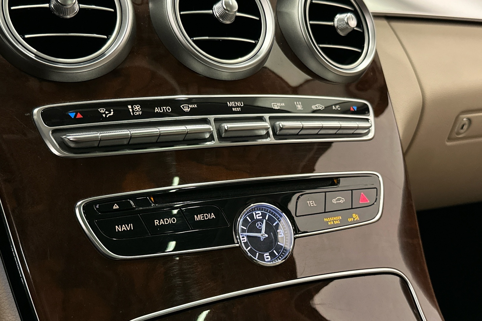 MERCEDES-BENZ C 2015