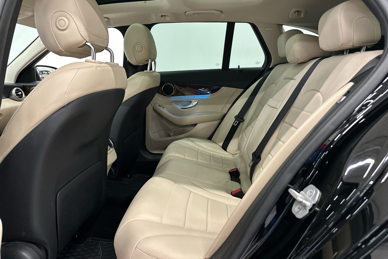 MERCEDES-BENZ C 2015