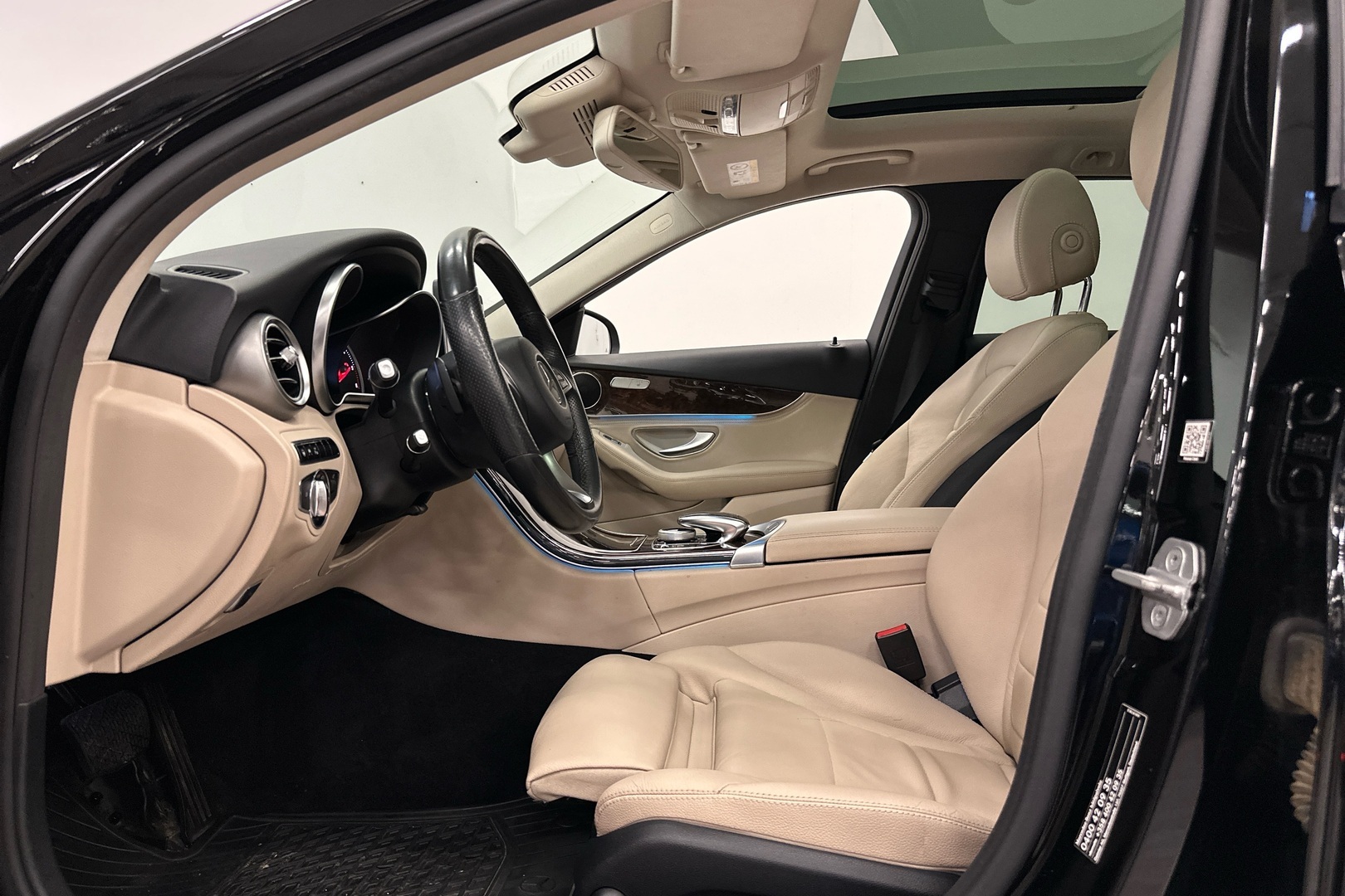 MERCEDES-BENZ C 2015