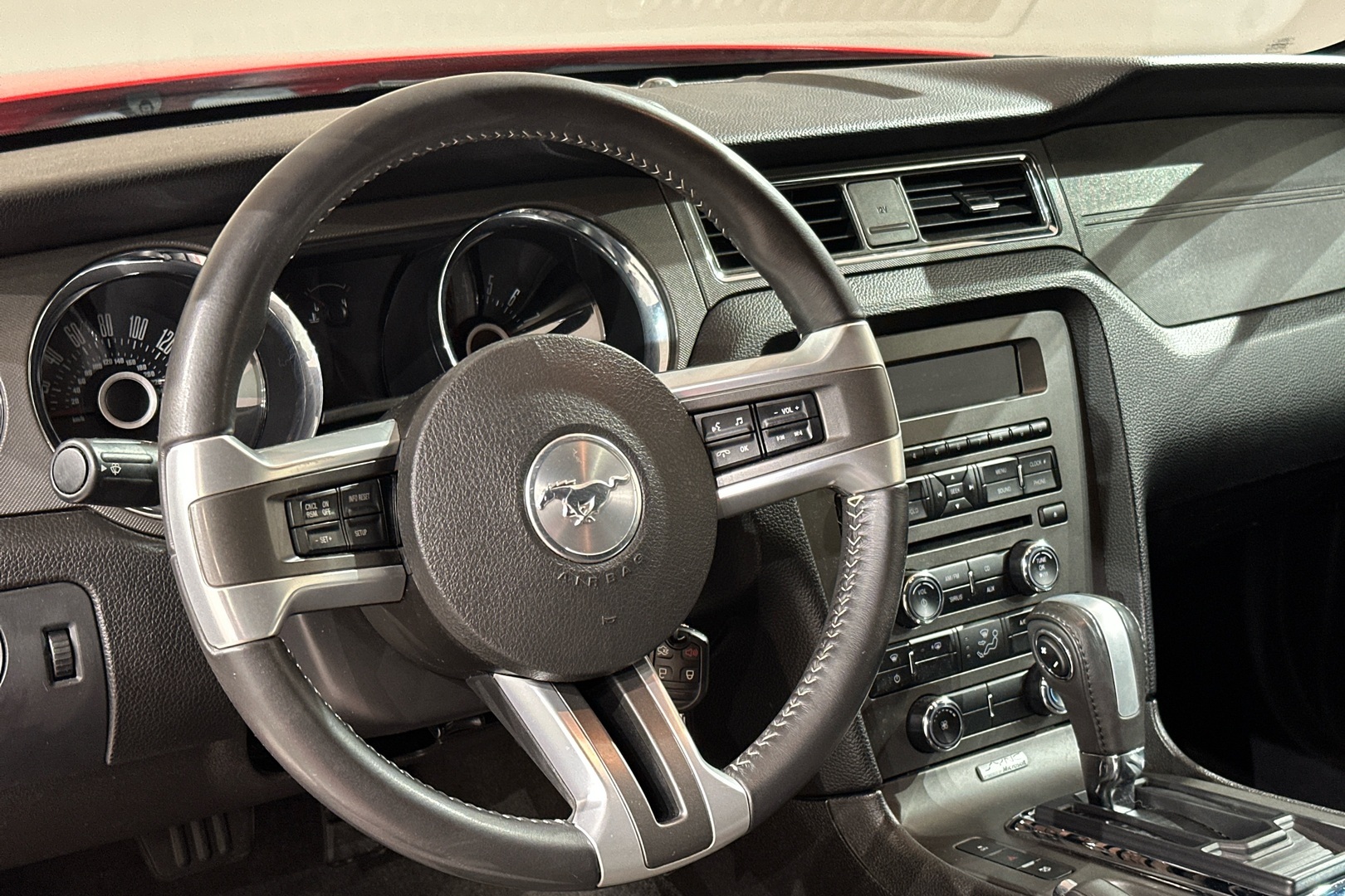 FORD Mustang 2012