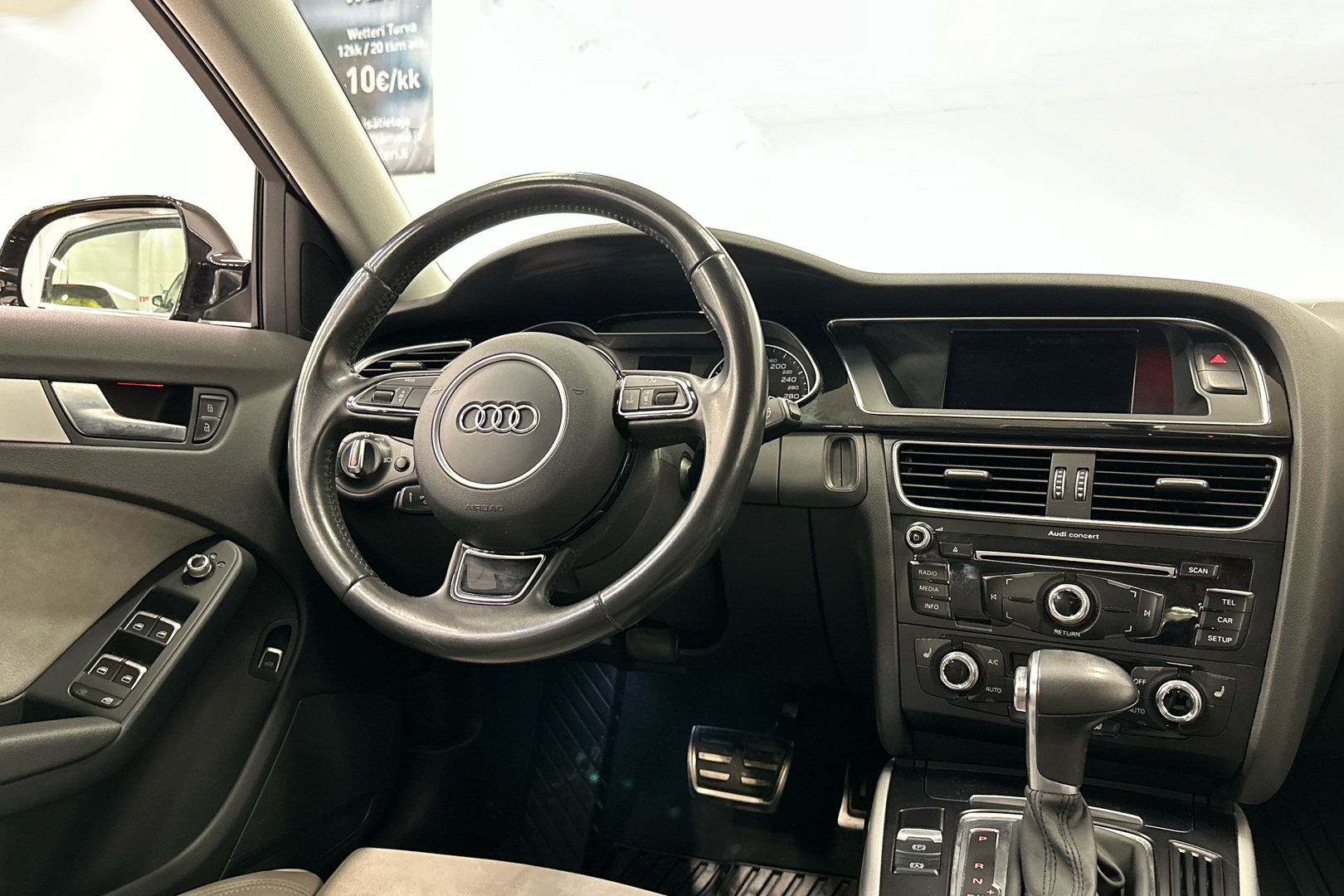 AUDI A4 2015