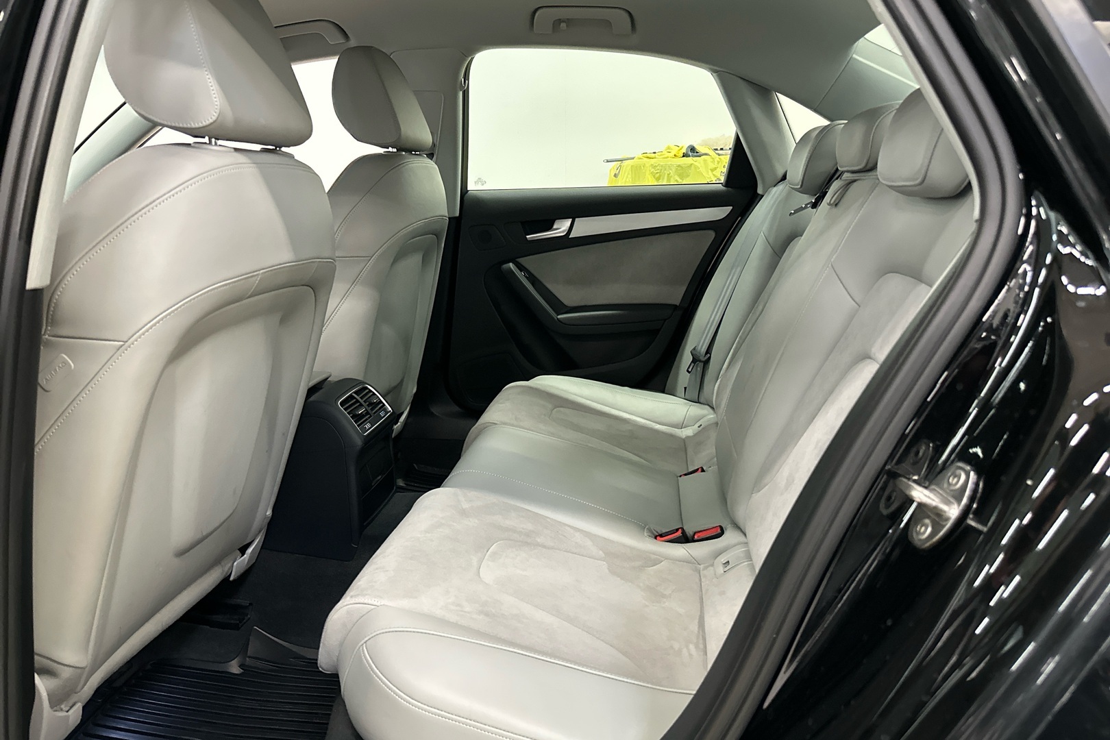 AUDI A4 2015