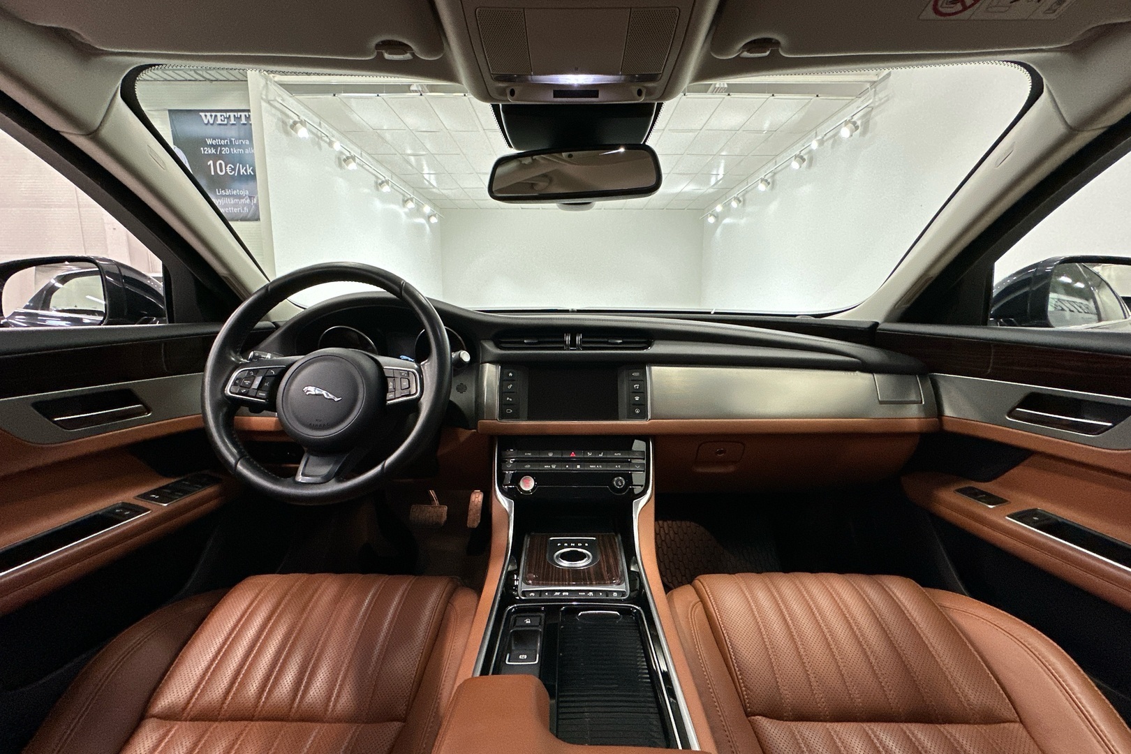 JAGUAR XF 2016