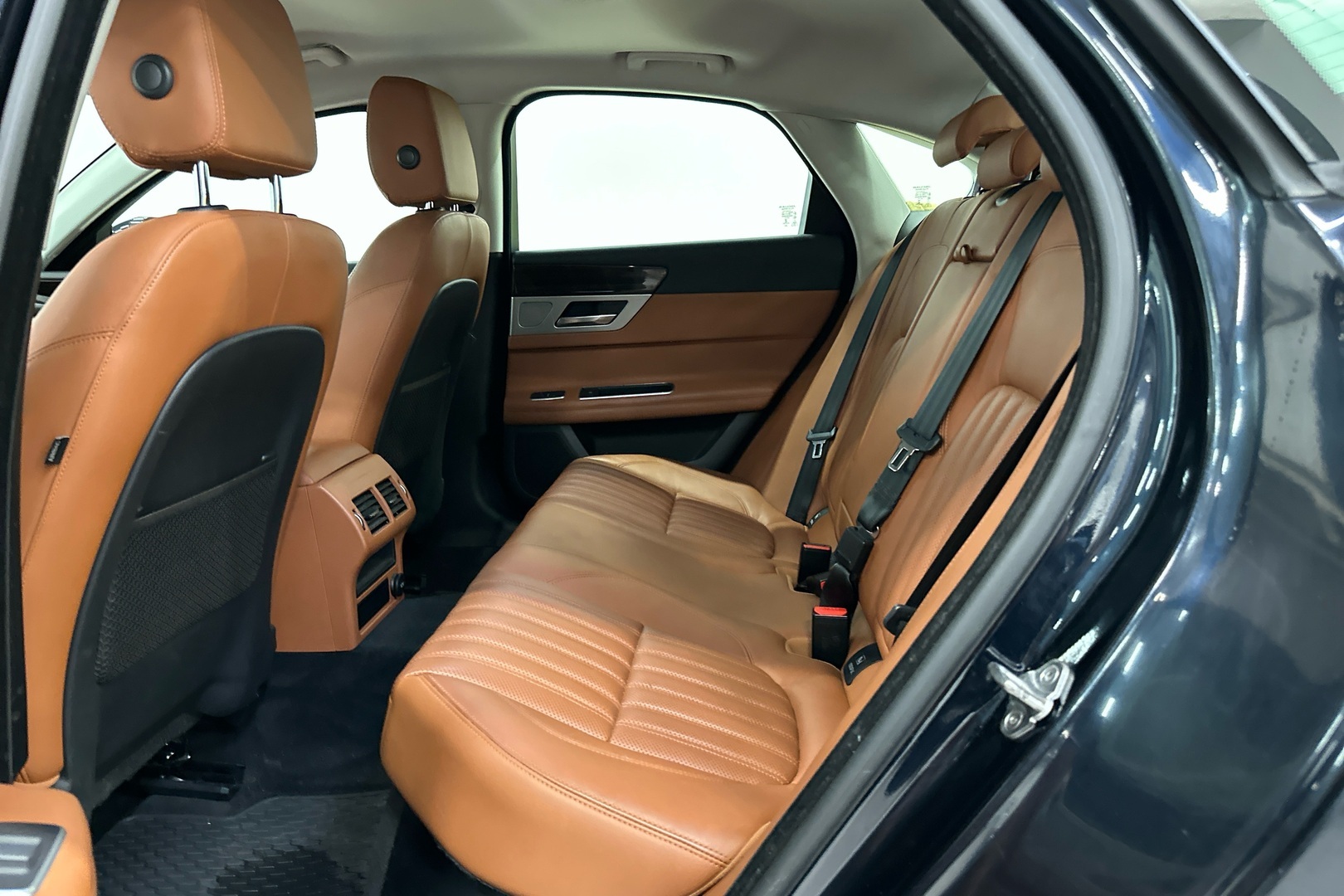 JAGUAR XF 2016