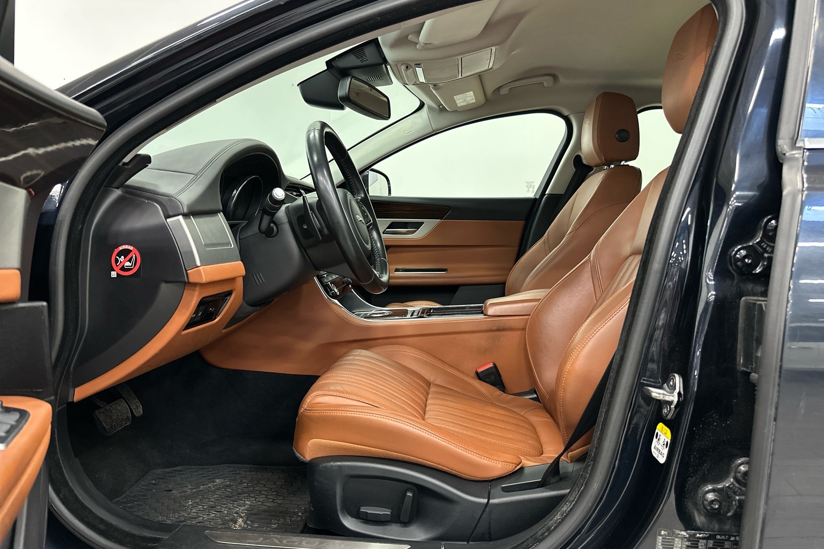 JAGUAR XF 2016