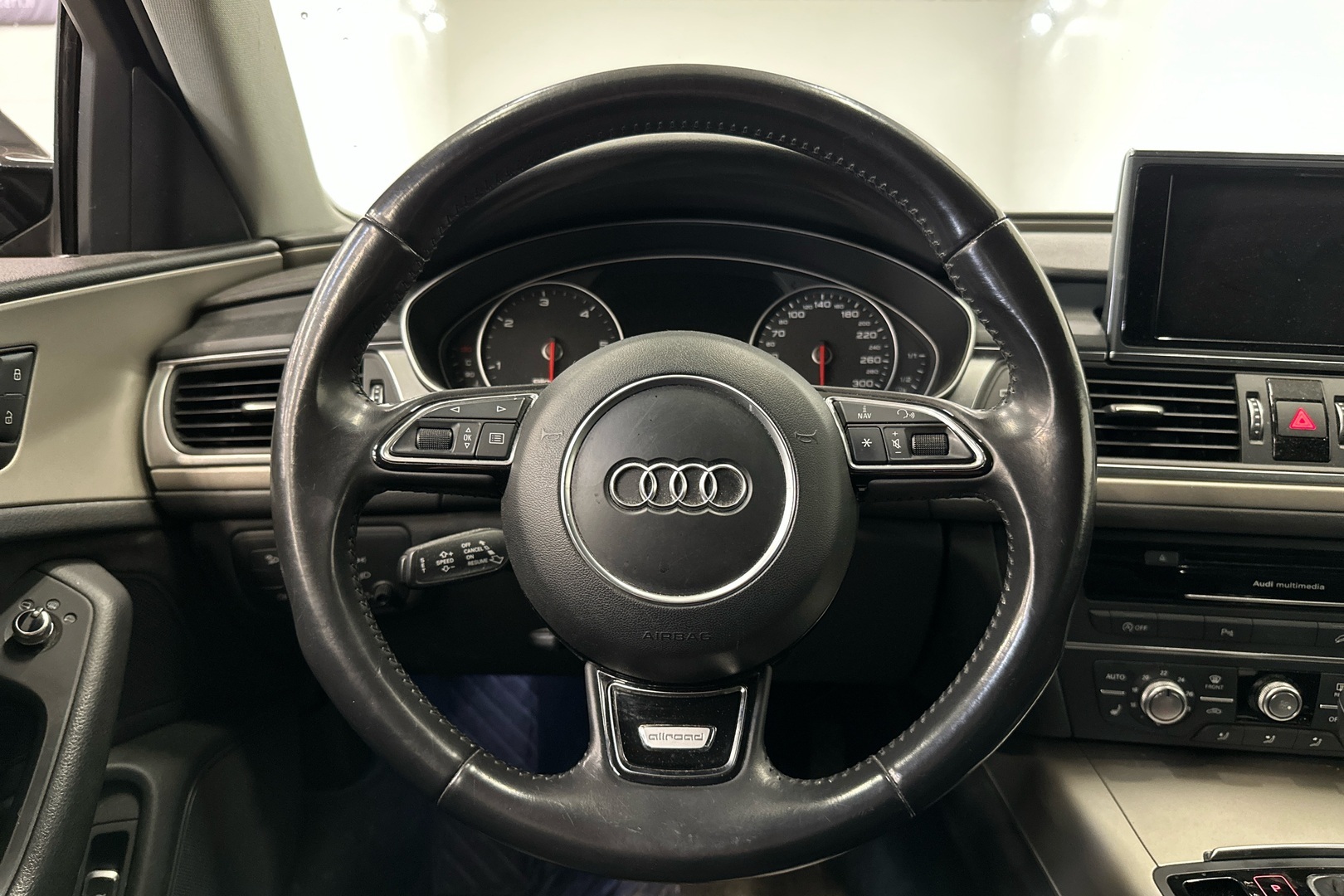 AUDI A6 allroad quattro 2015