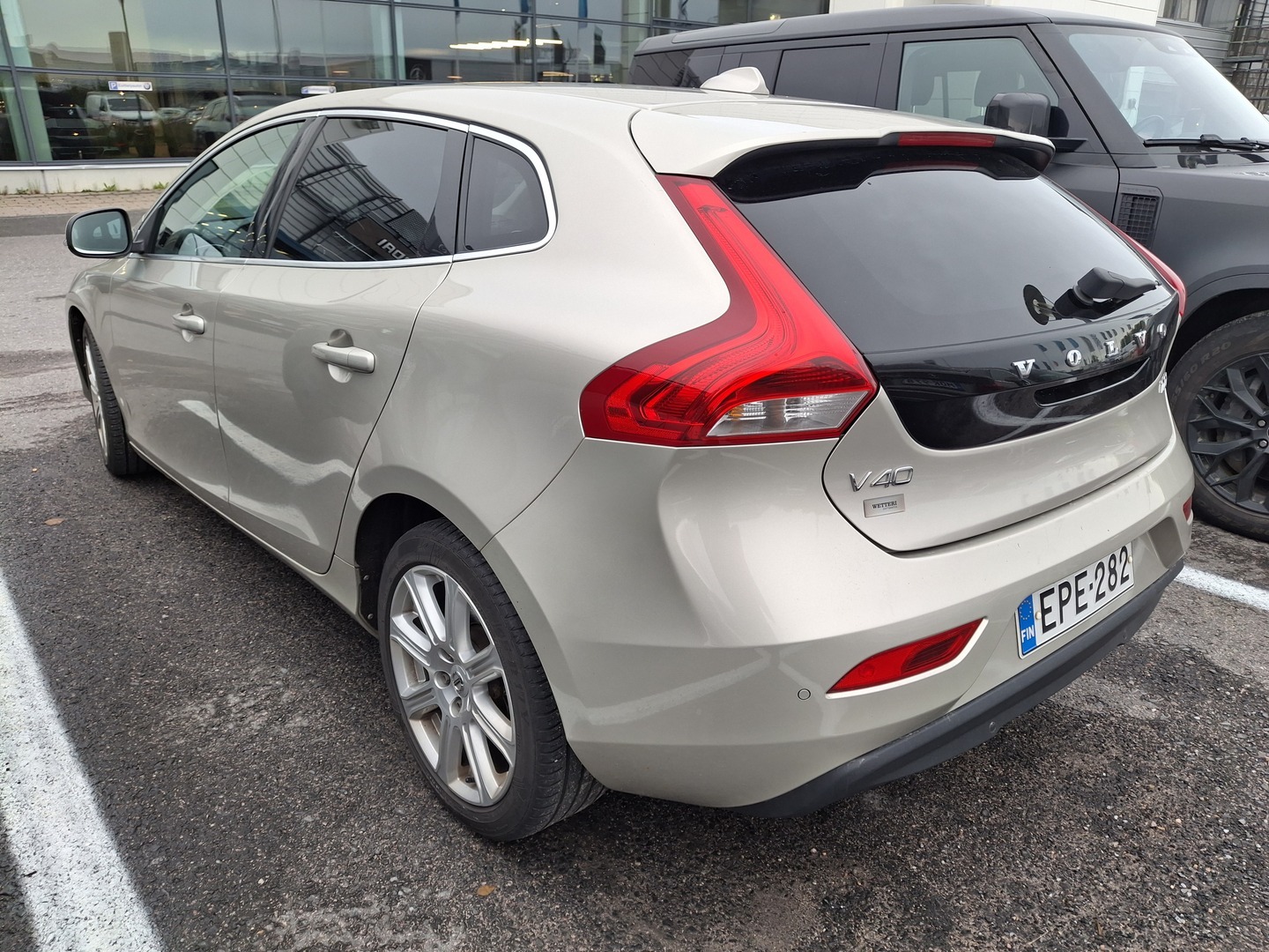 VOLVO V40 2018