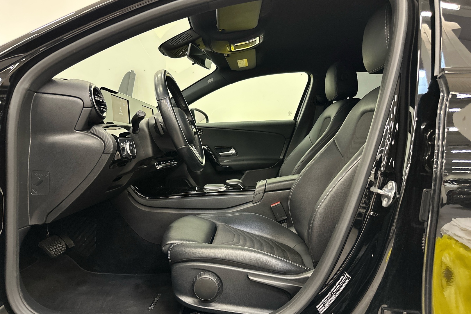 MERCEDES-BENZ A 2020