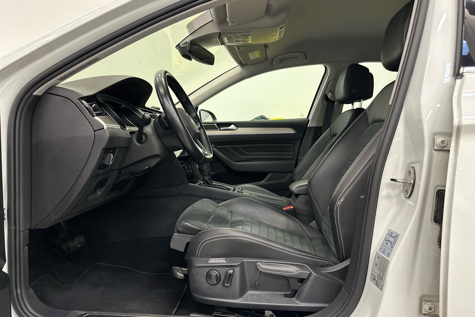 VOLKSWAGEN Passat 2021