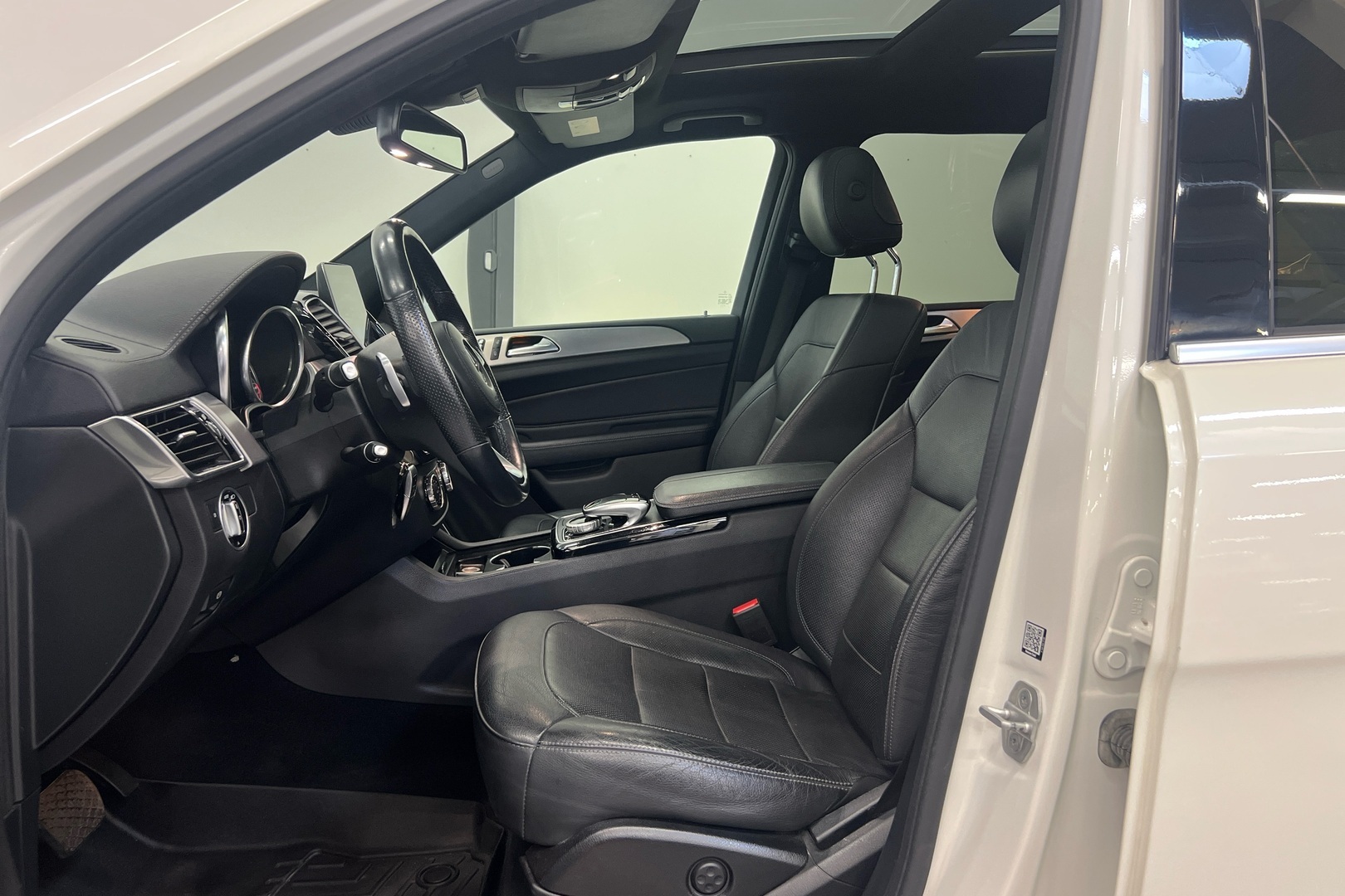 MERCEDES-BENZ GLS 2016
