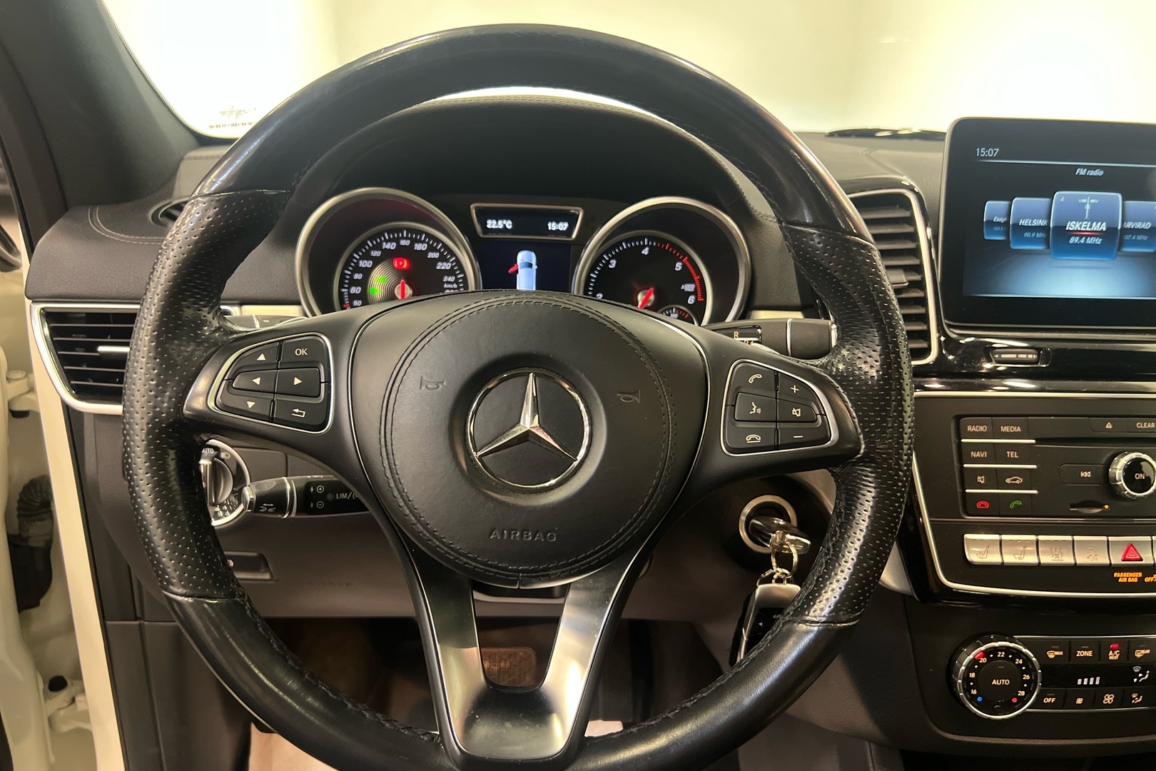 MERCEDES-BENZ GLS 2016
