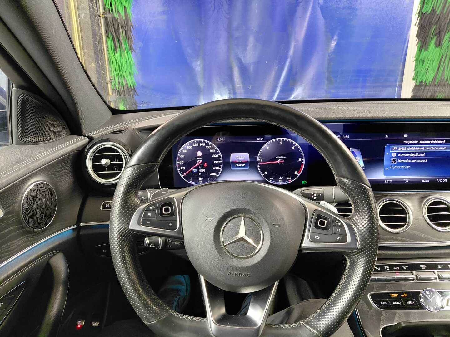 MERCEDES-BENZ E 2017