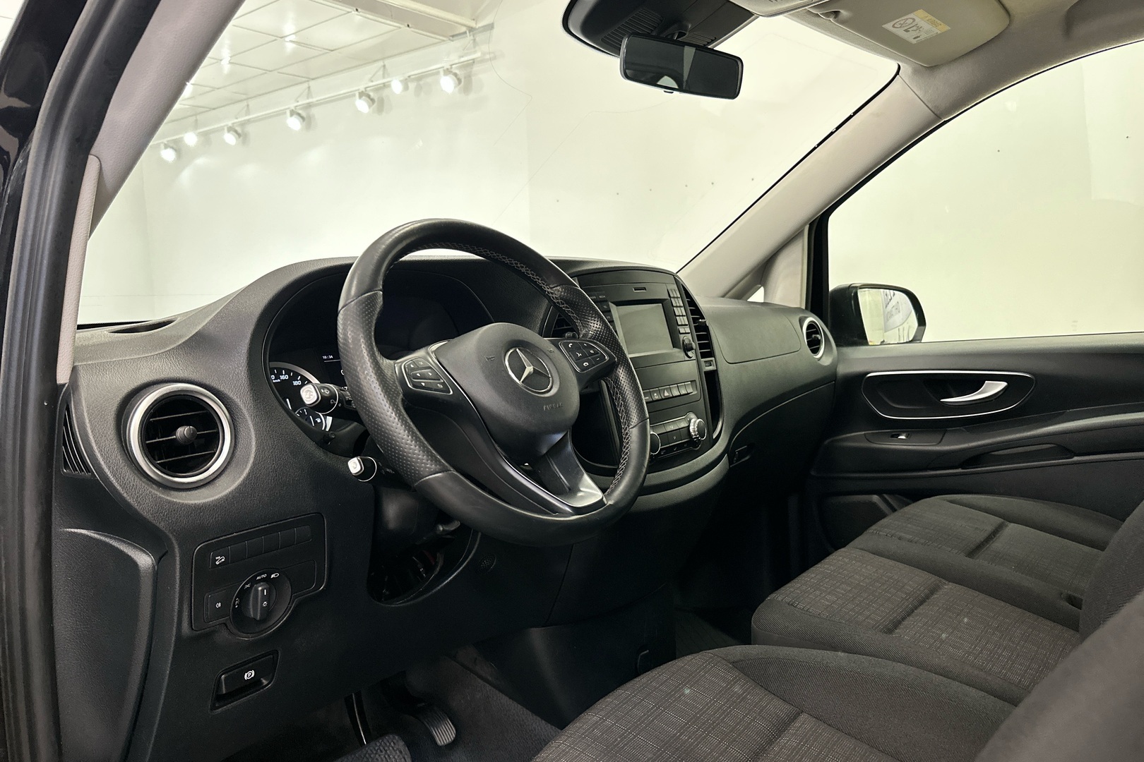 MERCEDES-BENZ VITO 2020