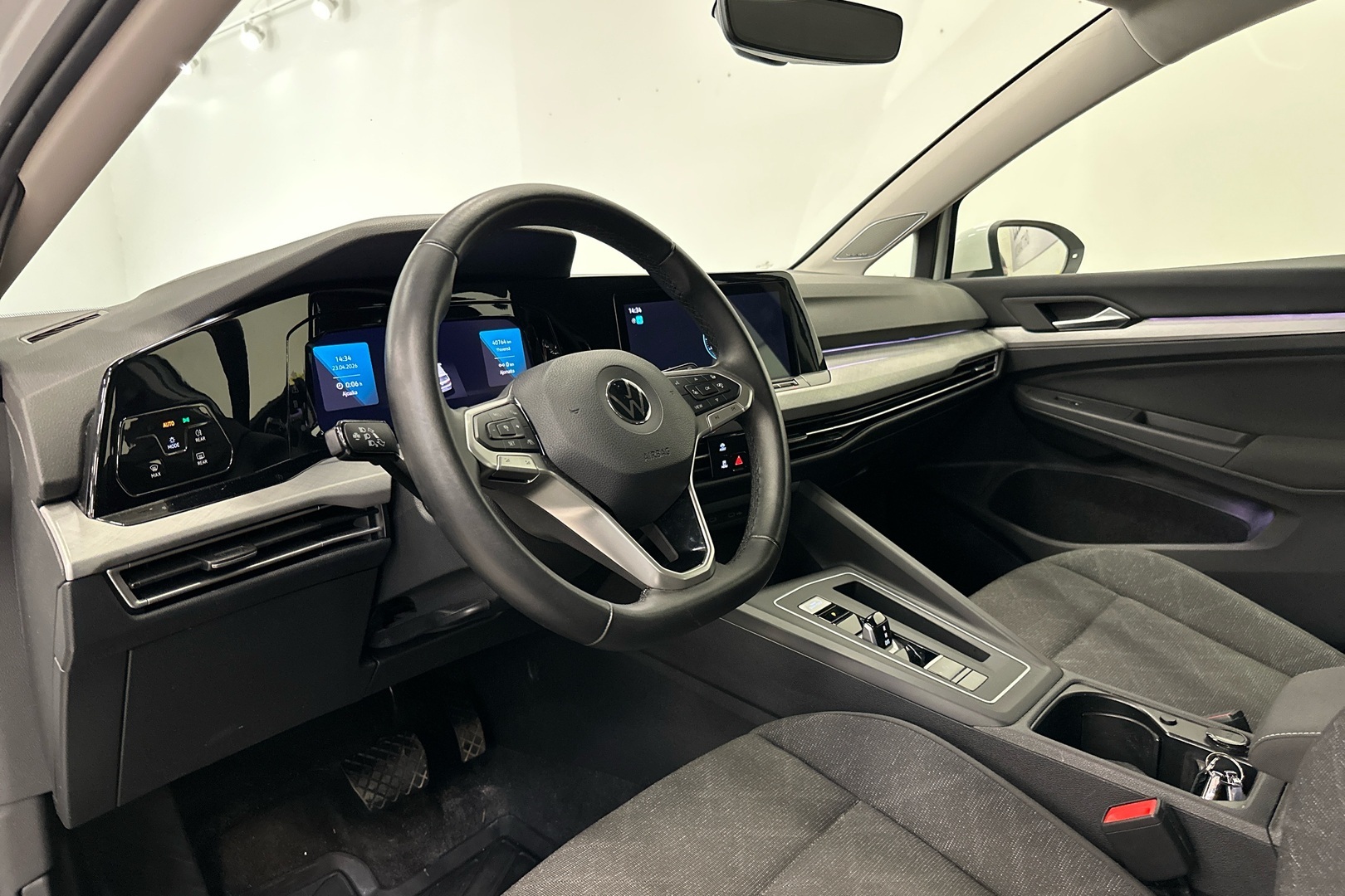VOLKSWAGEN Golf 2021