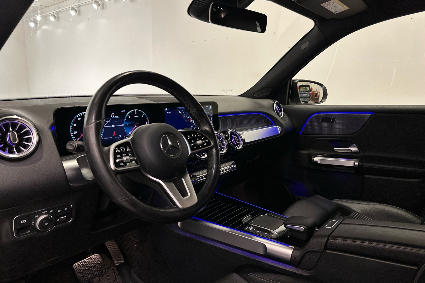 MERCEDES-BENZ GLB 2021