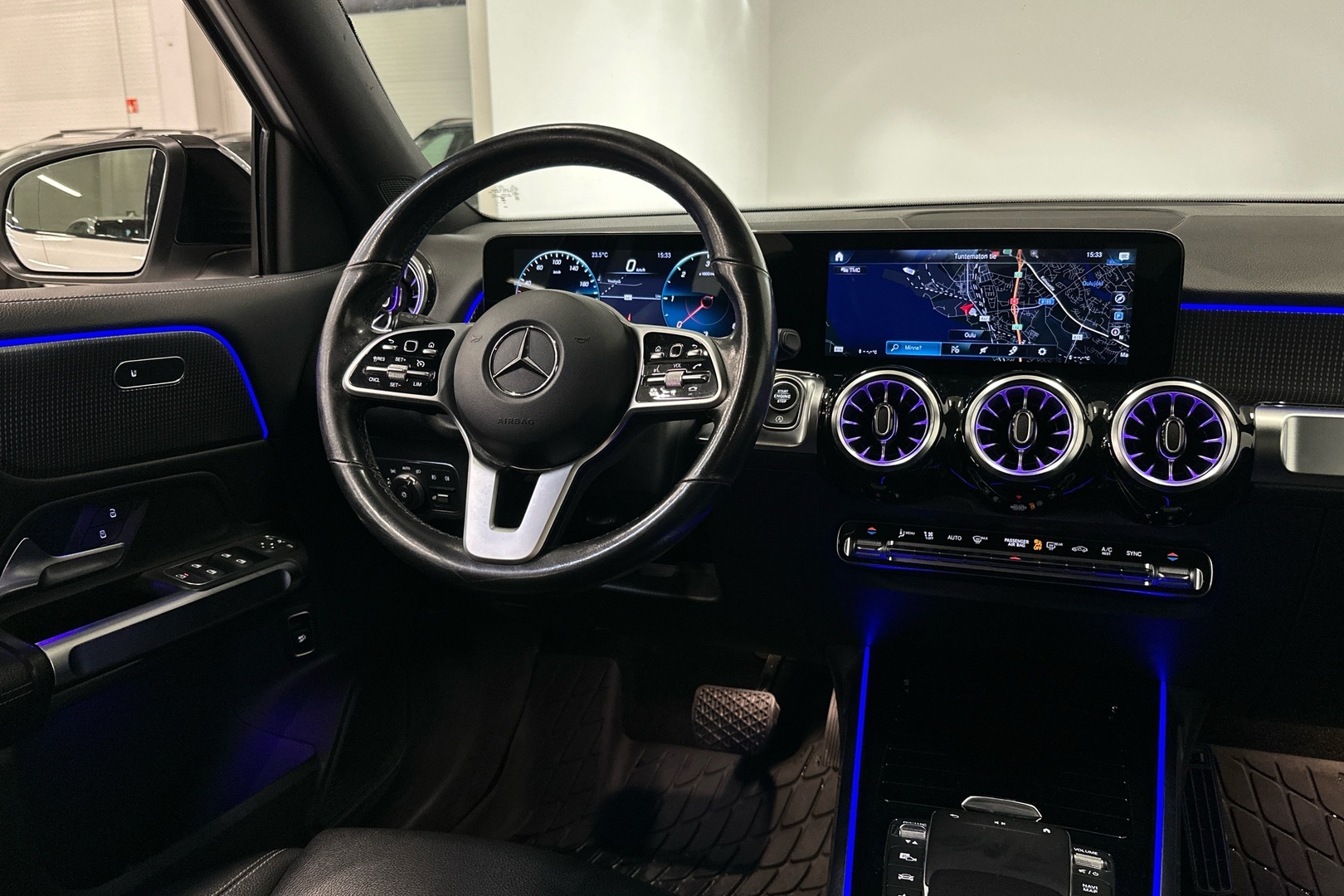 MERCEDES-BENZ GLB 2021