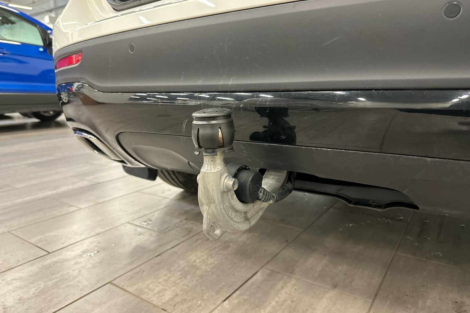 MERCEDES-BENZ GLB 2021