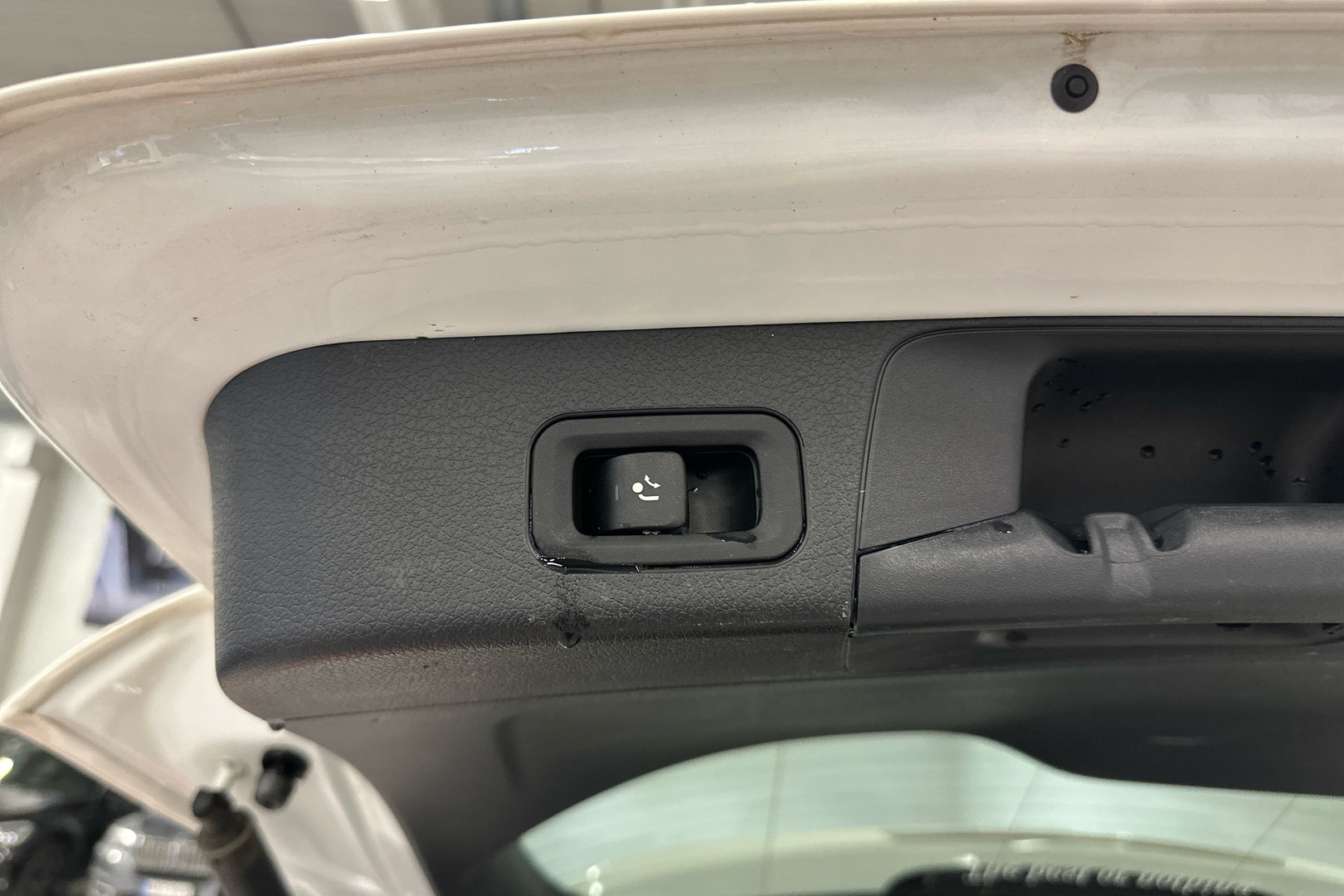 MERCEDES-BENZ GLB 2021