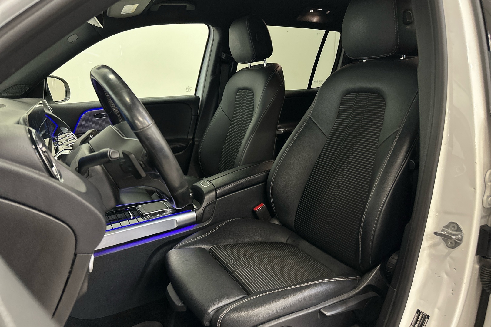 MERCEDES-BENZ GLB 2021