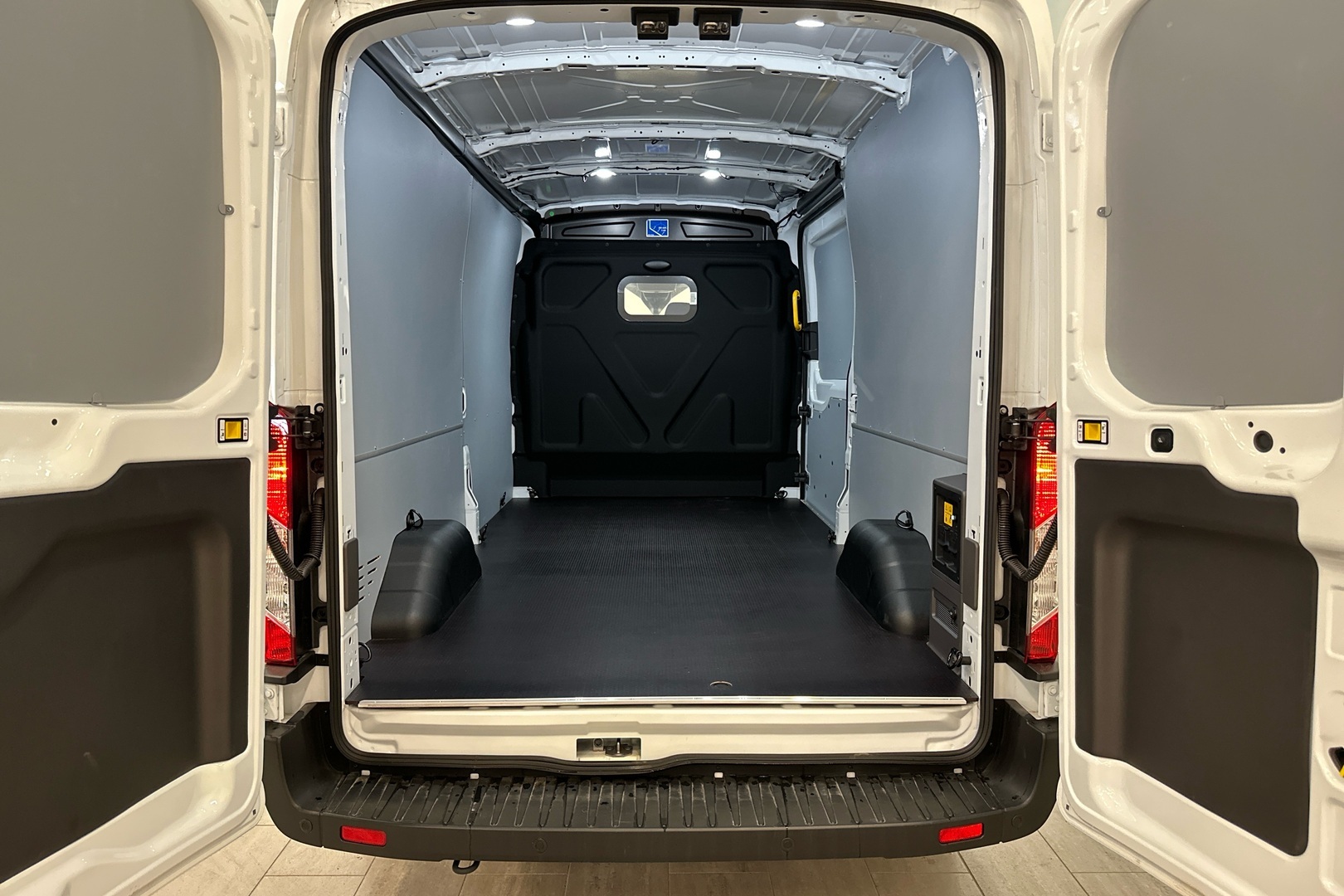 FORD Transit 2024