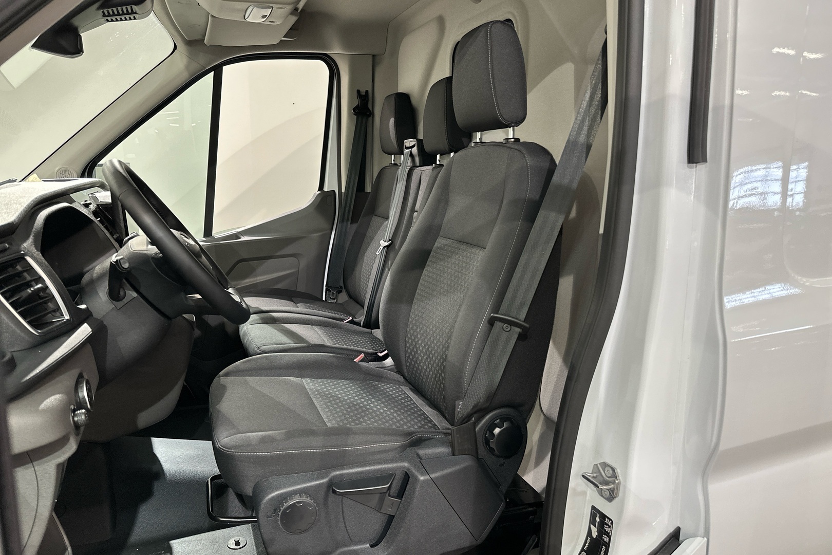 FORD Transit 2024