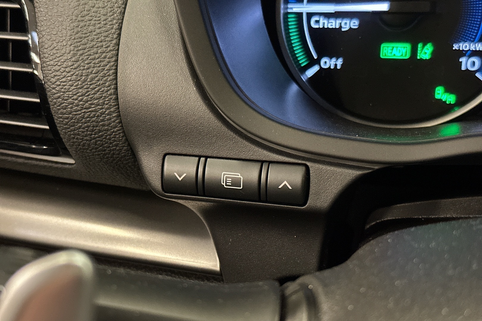 MITSUBISHI ECLIPSE CROSS 2024