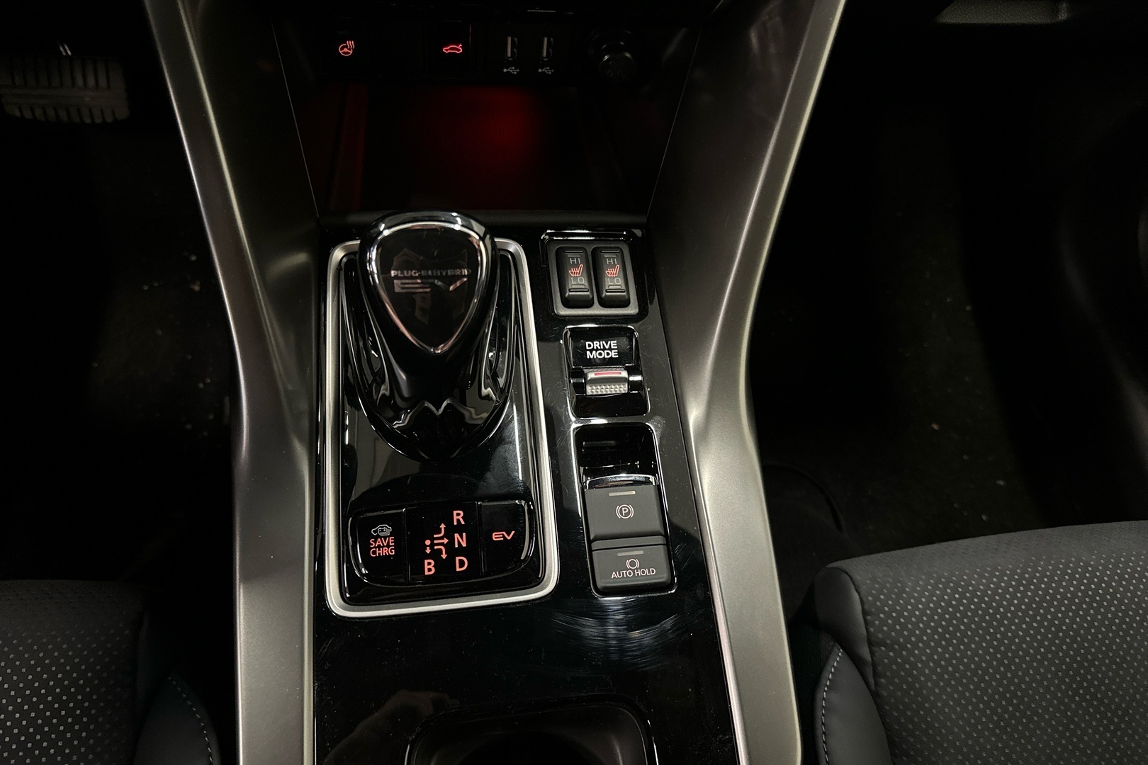 MITSUBISHI ECLIPSE CROSS 2024