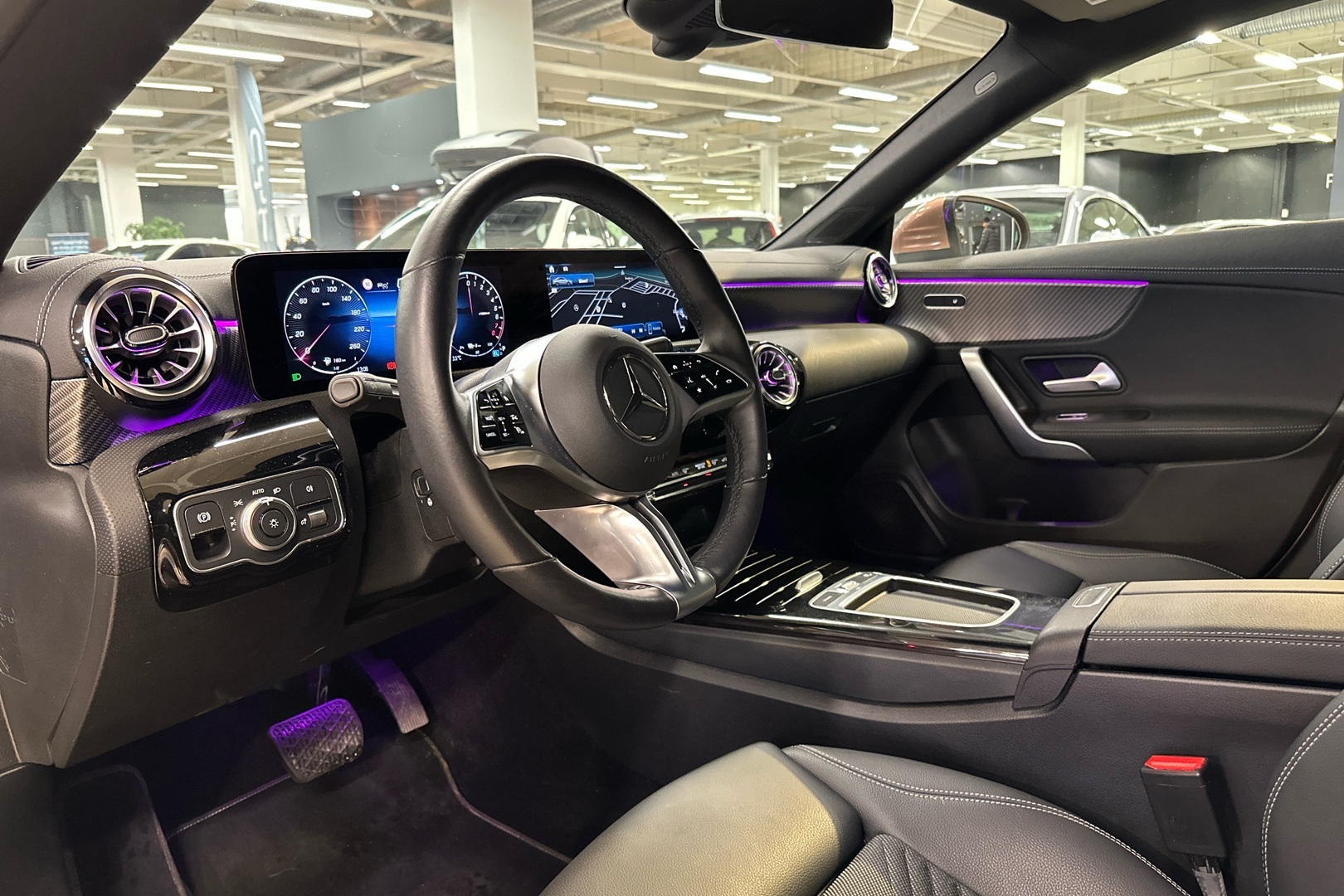 MERCEDES-BENZ CLA 2024